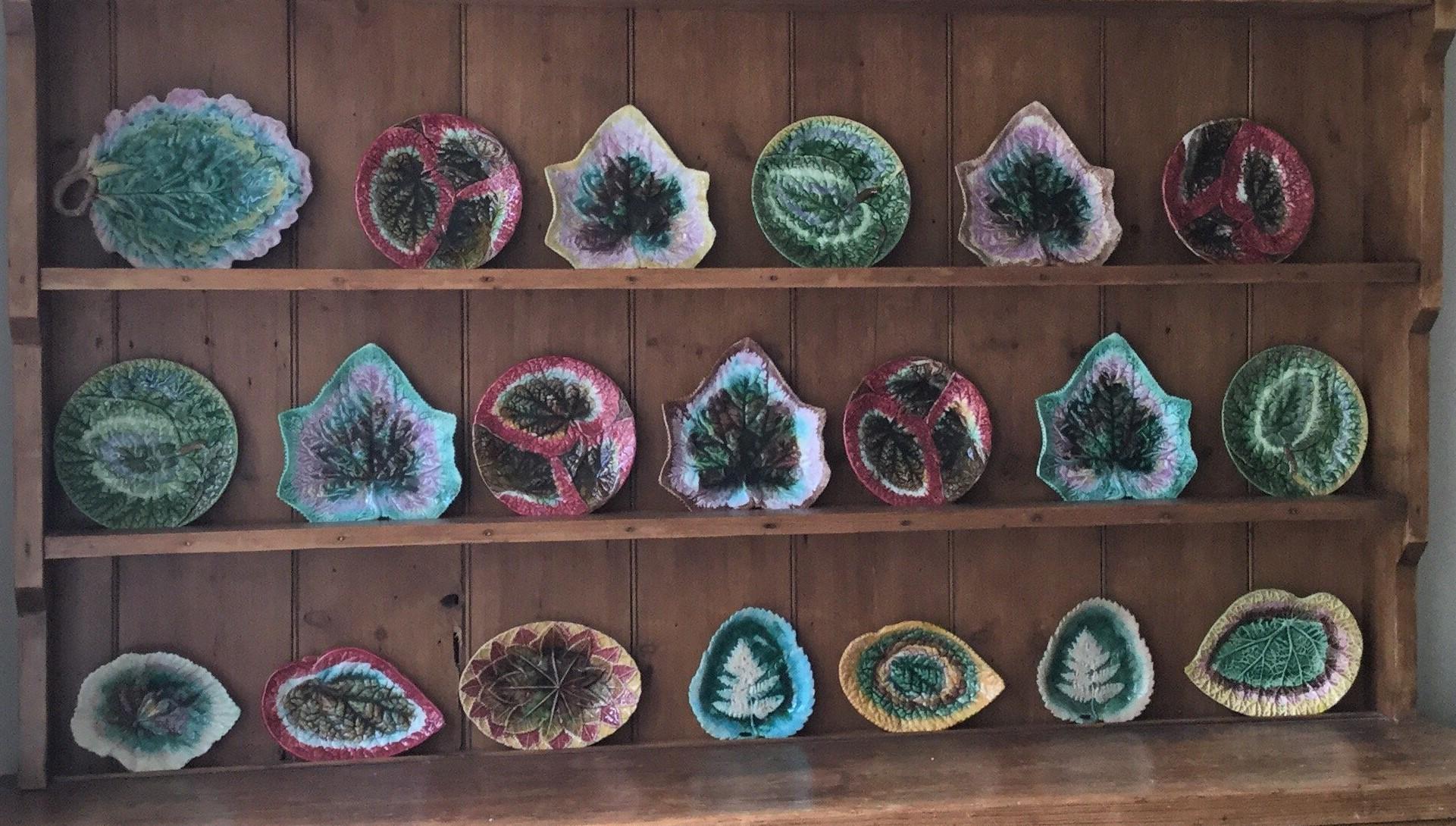English Majolica Leaf Plate, circa 1890 1