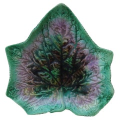 Antique English Majolica Leaf Plate, circa 1890