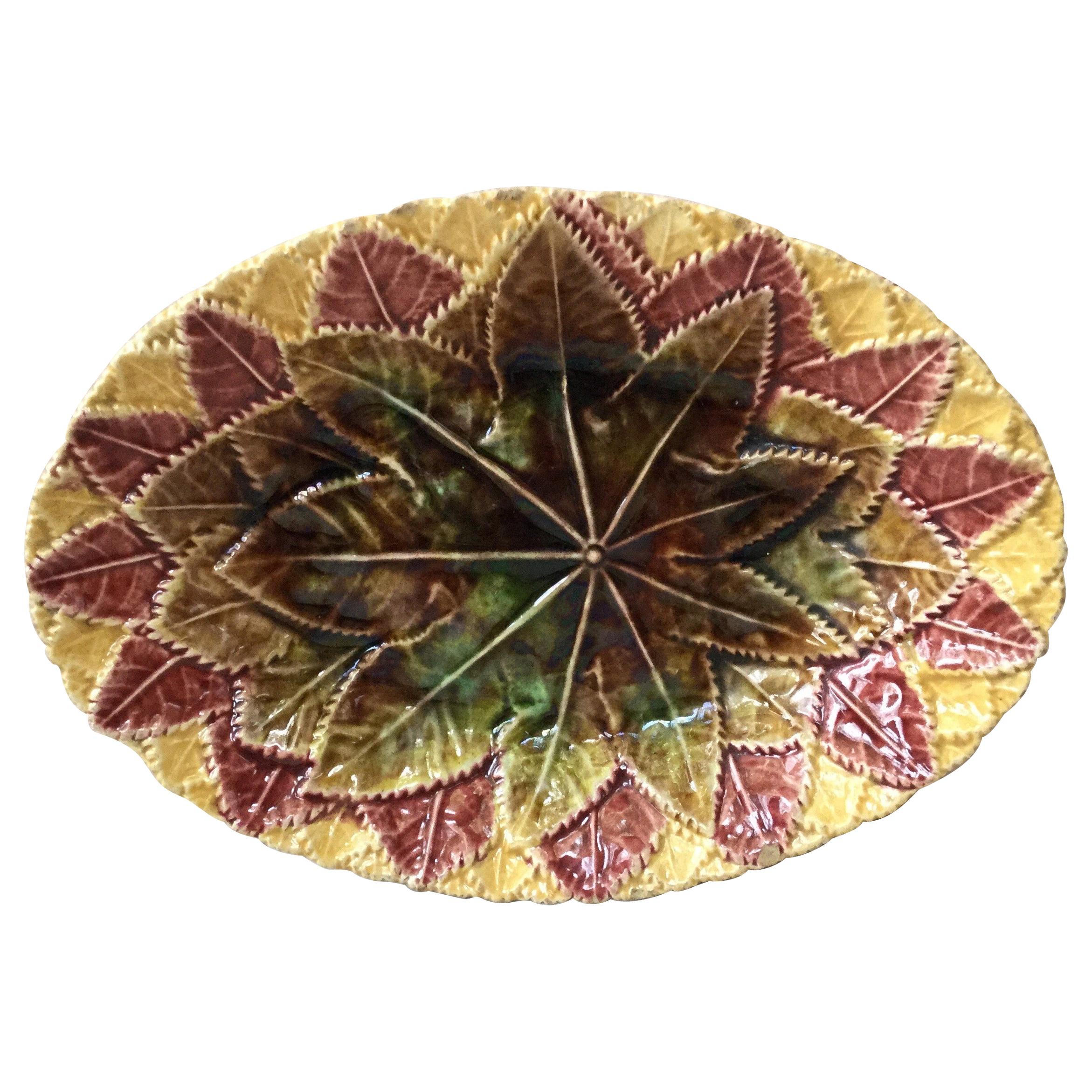 English Majolica Leaves Oval Platter, circa 1890