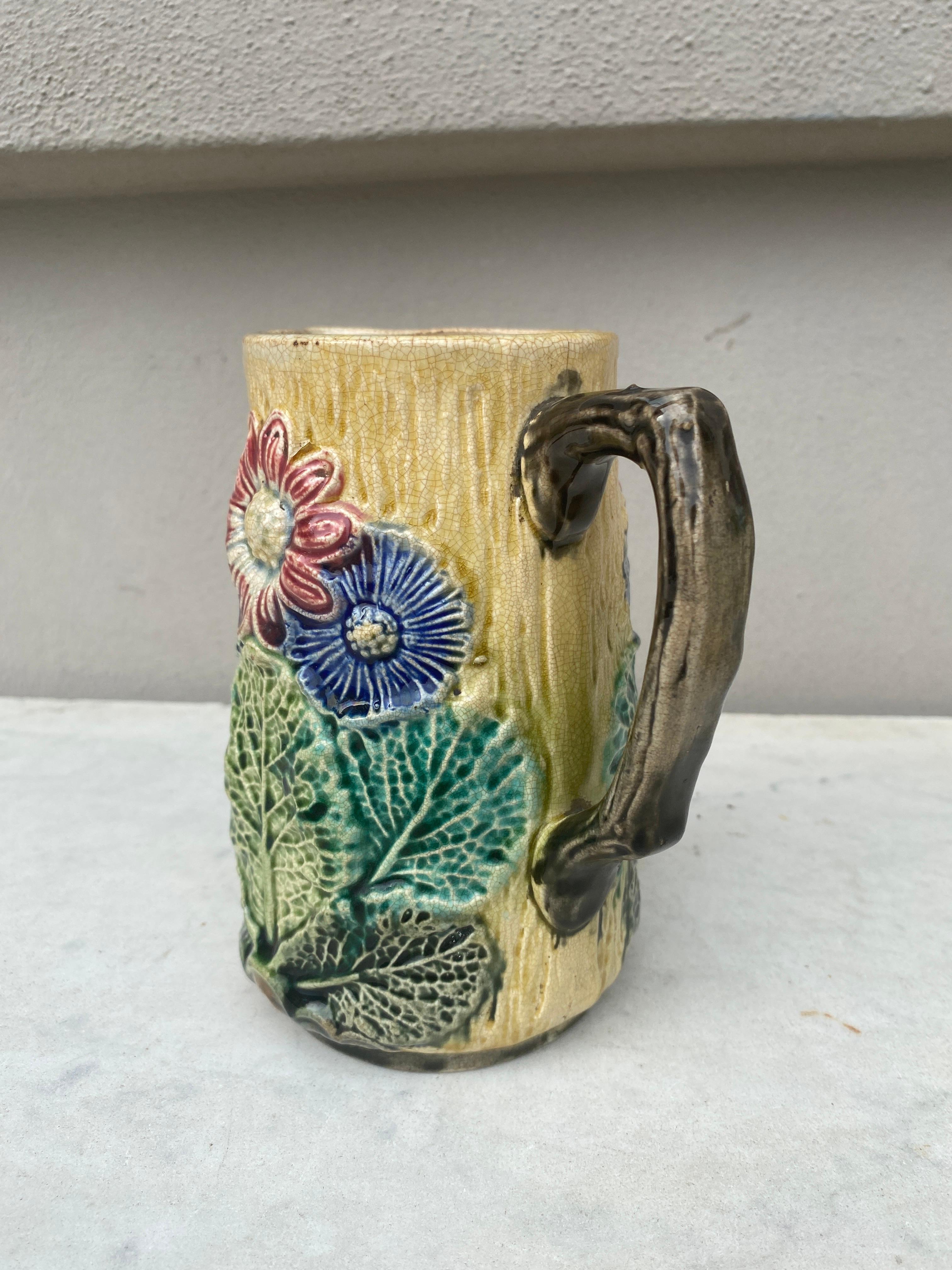English Majolica Pitcher with Flowers, circa 1890 In Good Condition For Sale In Austin, TX