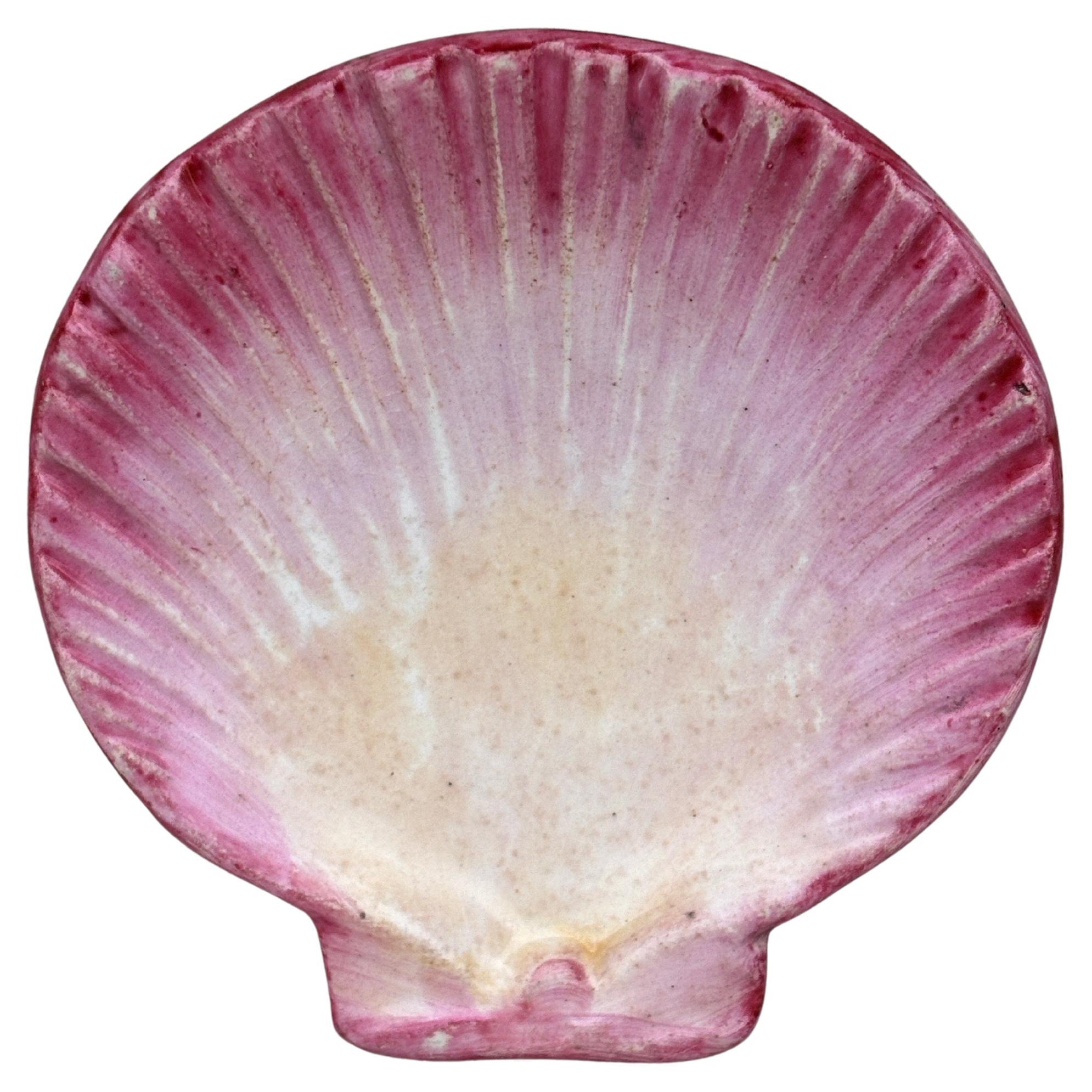 English Majolica Shell Butter Pat Wedgwood, circa 1880