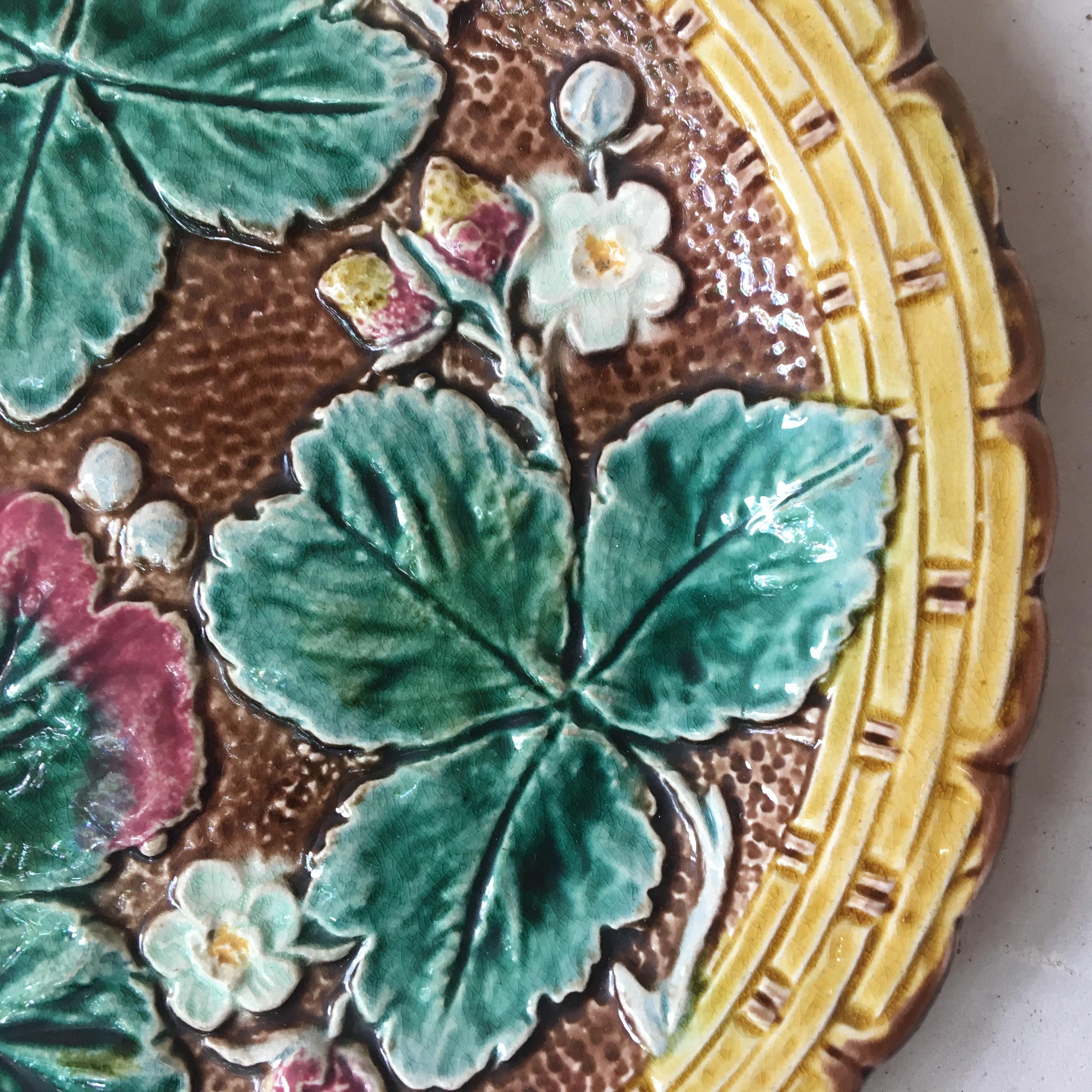 British English Majolica Strawberry Plate, circa 1880