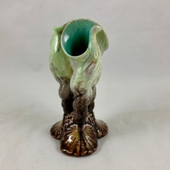 English Majolica Tri-Form Spiral Seashell Cream & Gray Posy Bud Vase, circa 1875