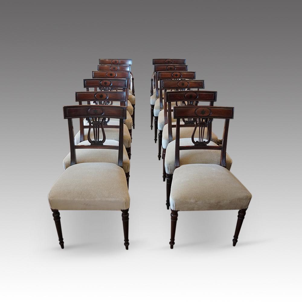 English Mansion House Set of 12 Regency Mahogany Dining Chairs, circa 1820 4