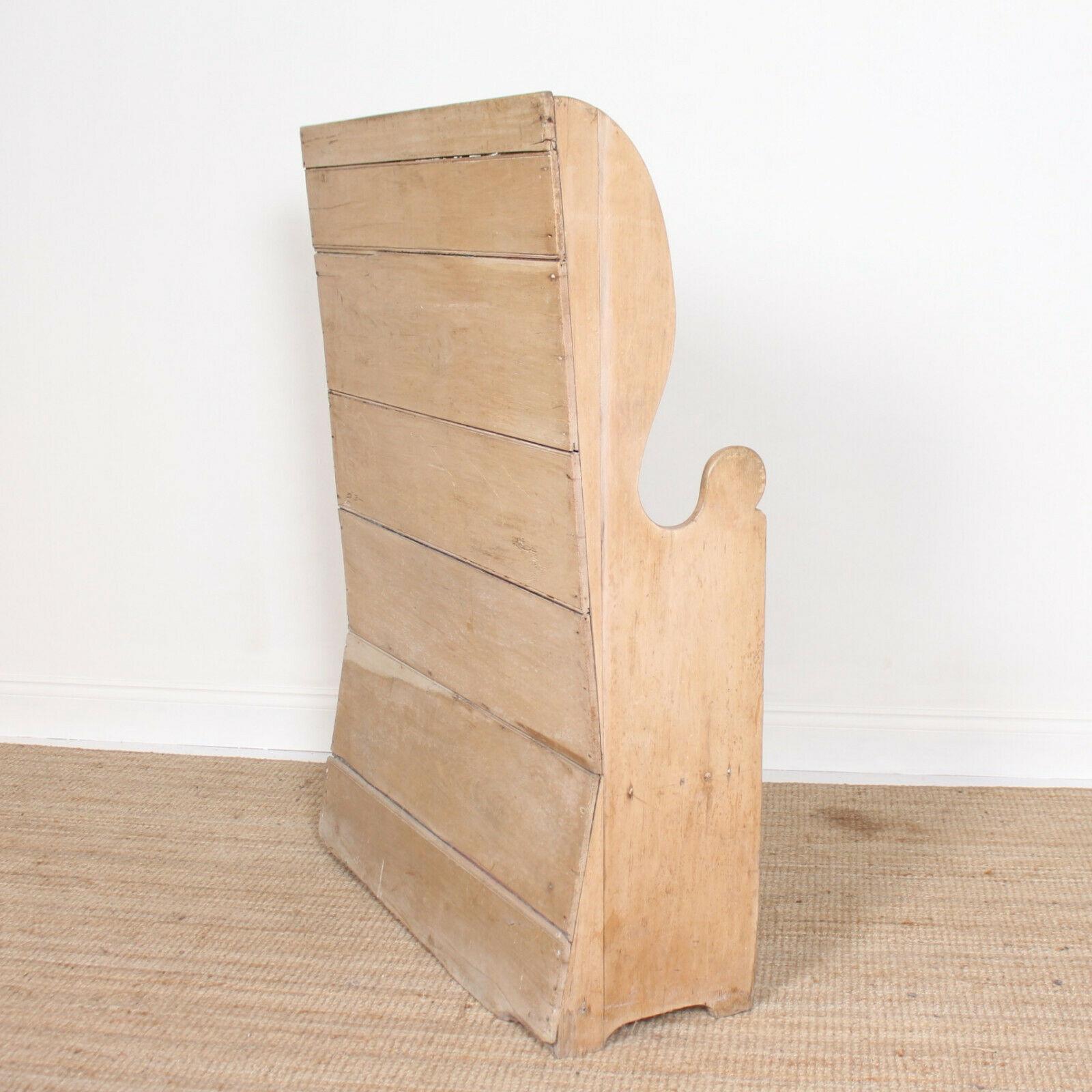 English Maple Settle, 19th Century For Sale 1