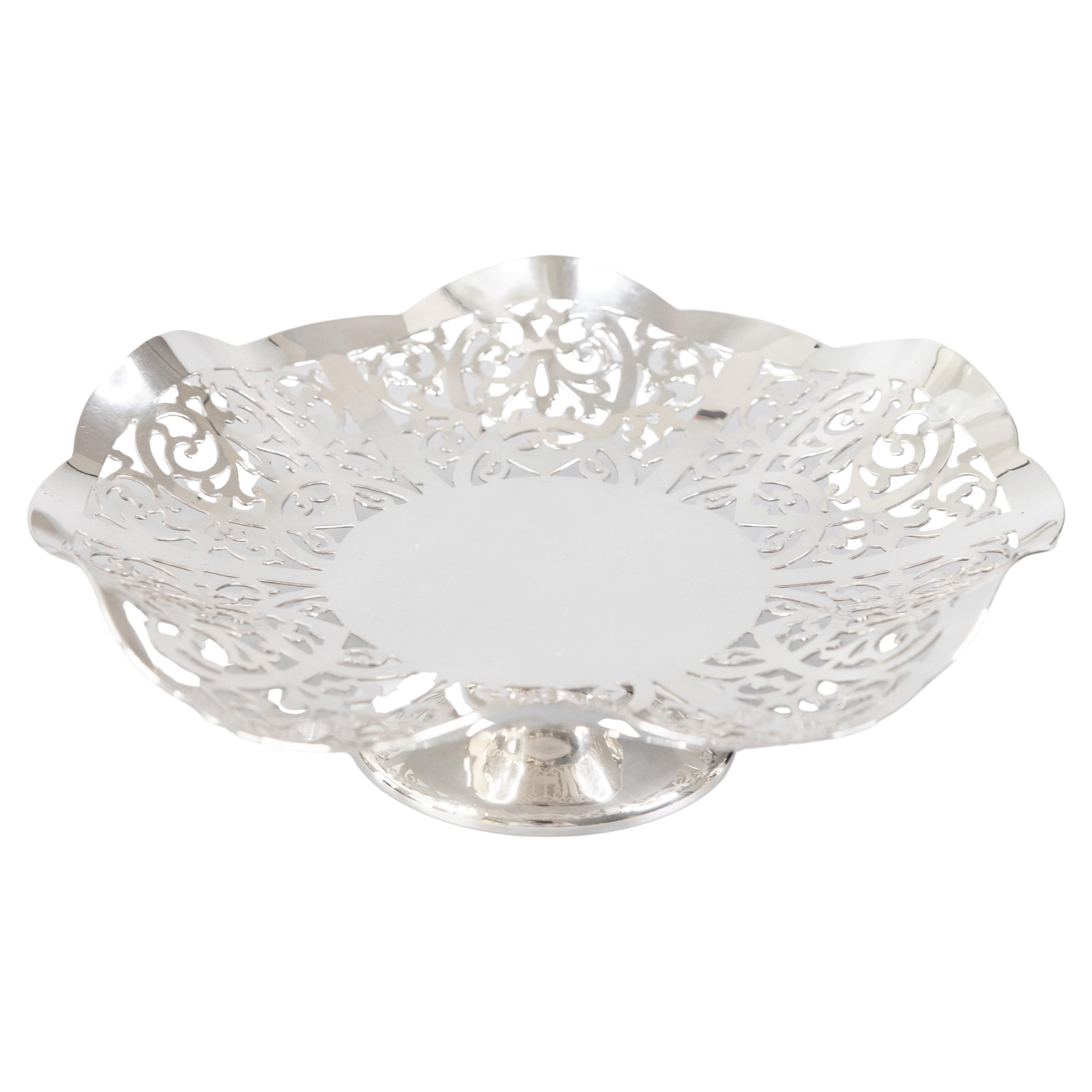 English Mappin & Webb Silver Plate Reticulated Pedestal Bowl Bonbon Dish For Sale