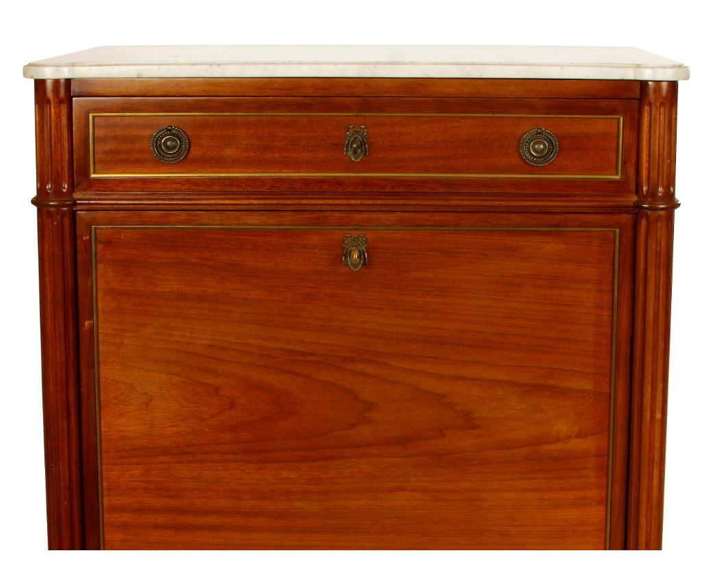 Louis XVI Style Marble Top Semanier with Brass Fittings In Good Condition For Sale In Locust Valley, NY