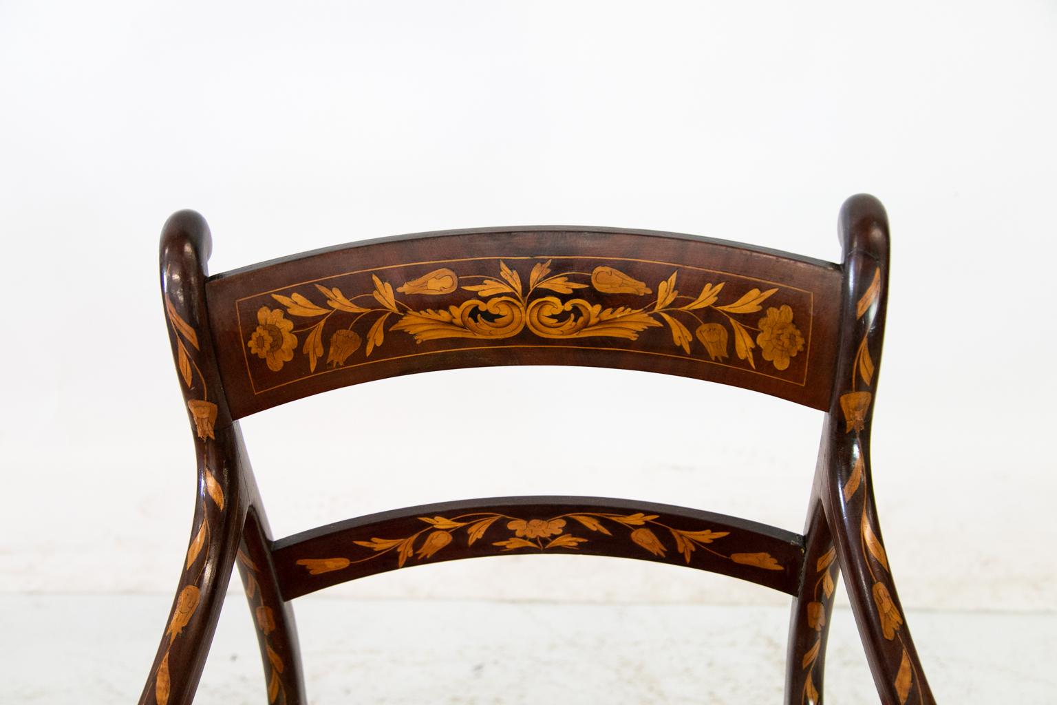 English Marquetry Armchiar In Good Condition In Wilson, NC
