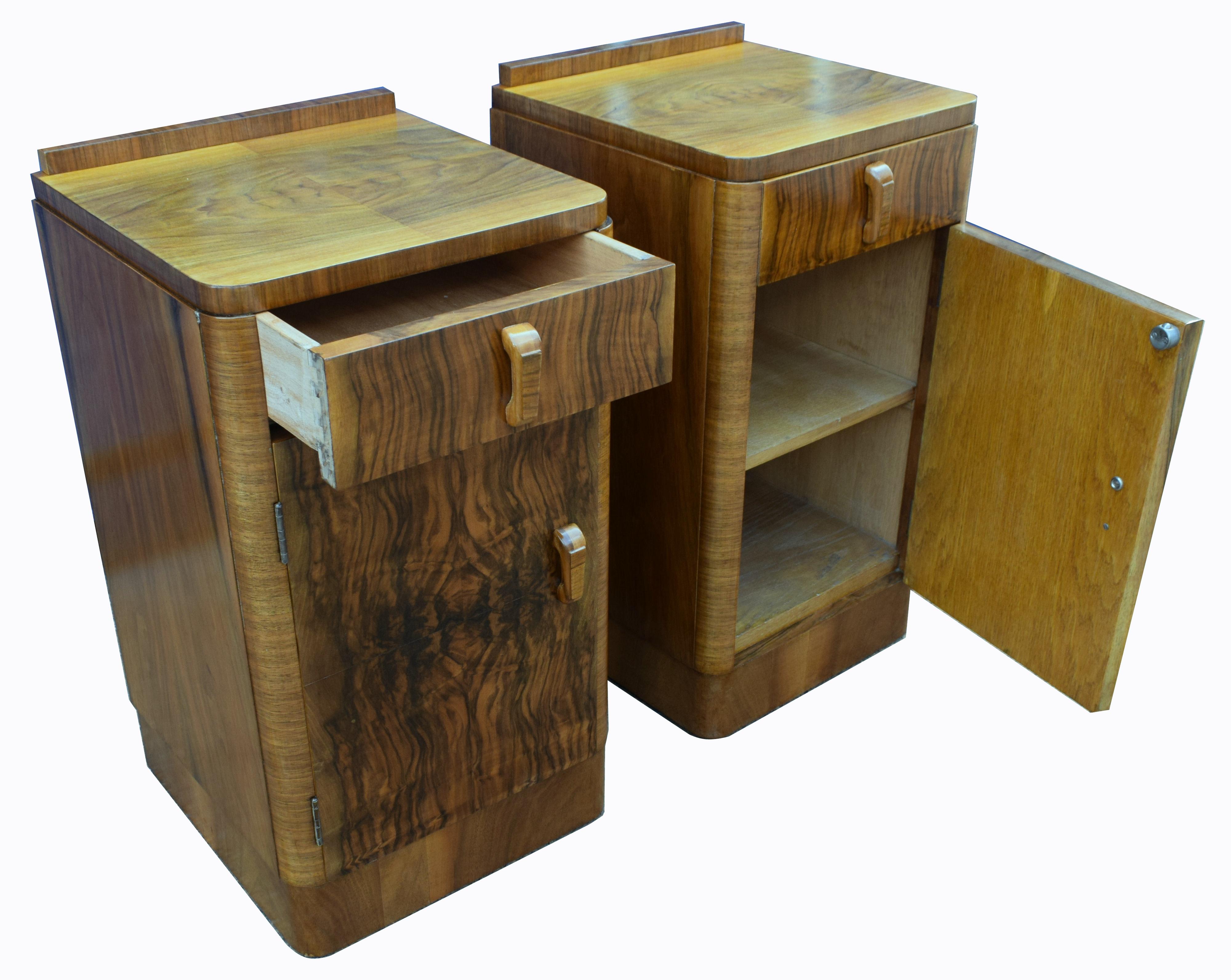 English Matching Pair of Art Deco Walnut Bedside Cabinet Tables, circa 1935 2