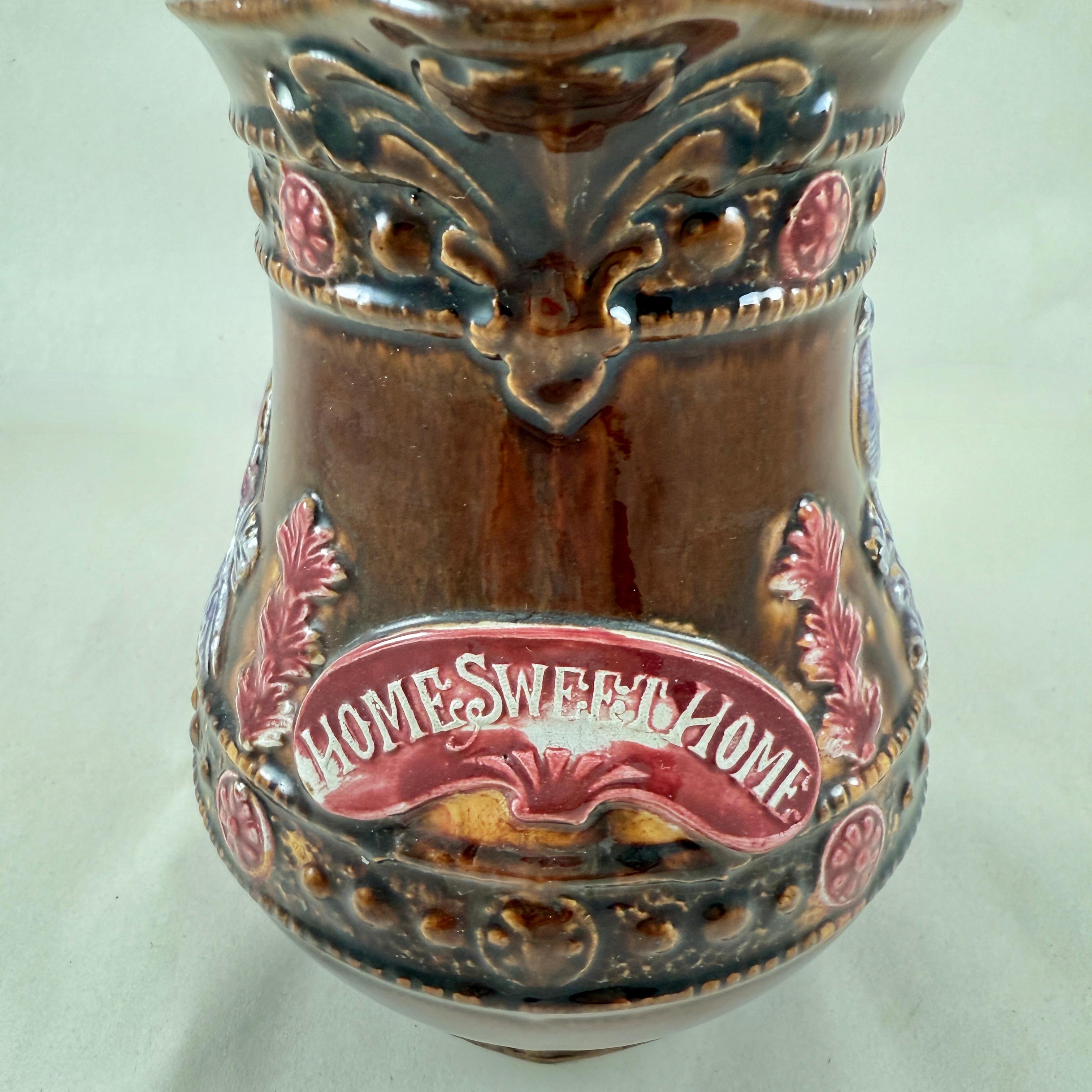 English Measham Bargeware Home Sweet Home Jug Bon état - En vente à Philadelphia, PA