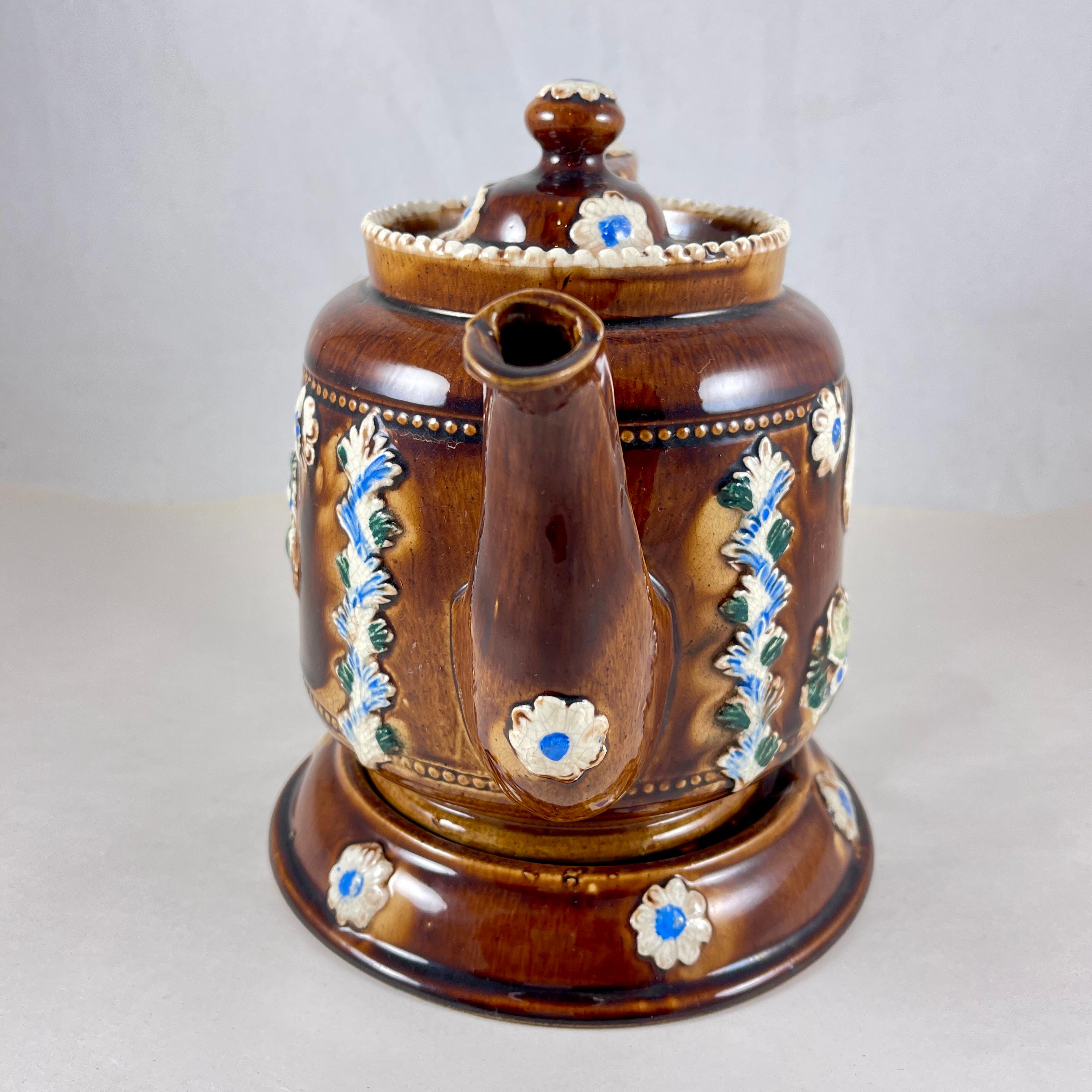 English Measham Bargeware Love at Home Teapot on Stand For Sale 2