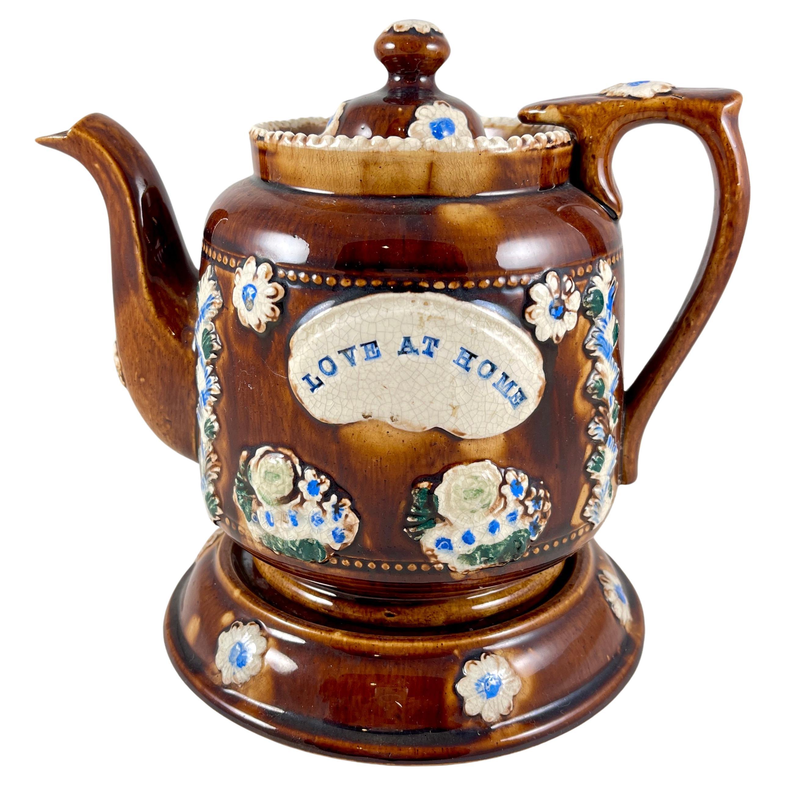 Théière anglaise Measham Bargeware Love at Home sur Stand