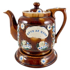 Tetera inglesa Measham Bargeware Love at Home con soporte