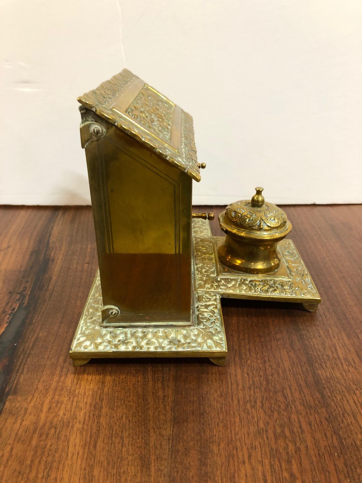 English Mid-19th Century Brass Stationary Box with Inkwell For Sale 2