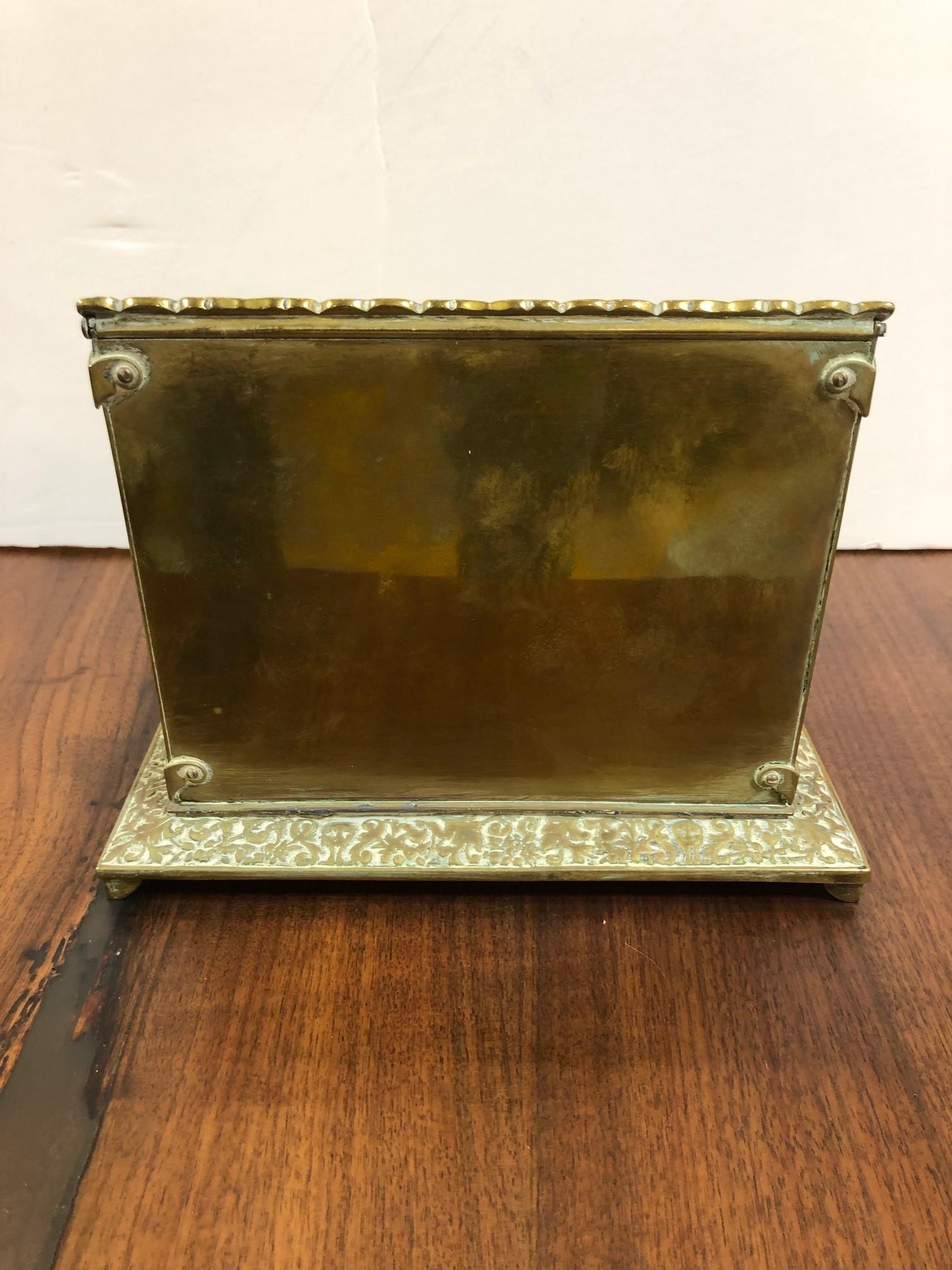 English Mid-19th Century Brass Stationary Box with Inkwell For Sale 3