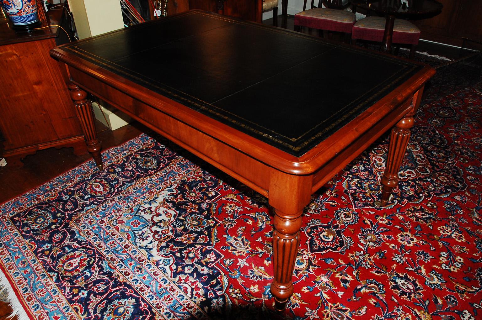 English Mid 19th Century Executive Writing Table, Reeded Legs Black Leather Top 2