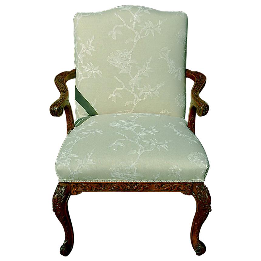 English Mid-19th Century Gainsborough Carved Lounging Chair with Cabriole Legs For Sale