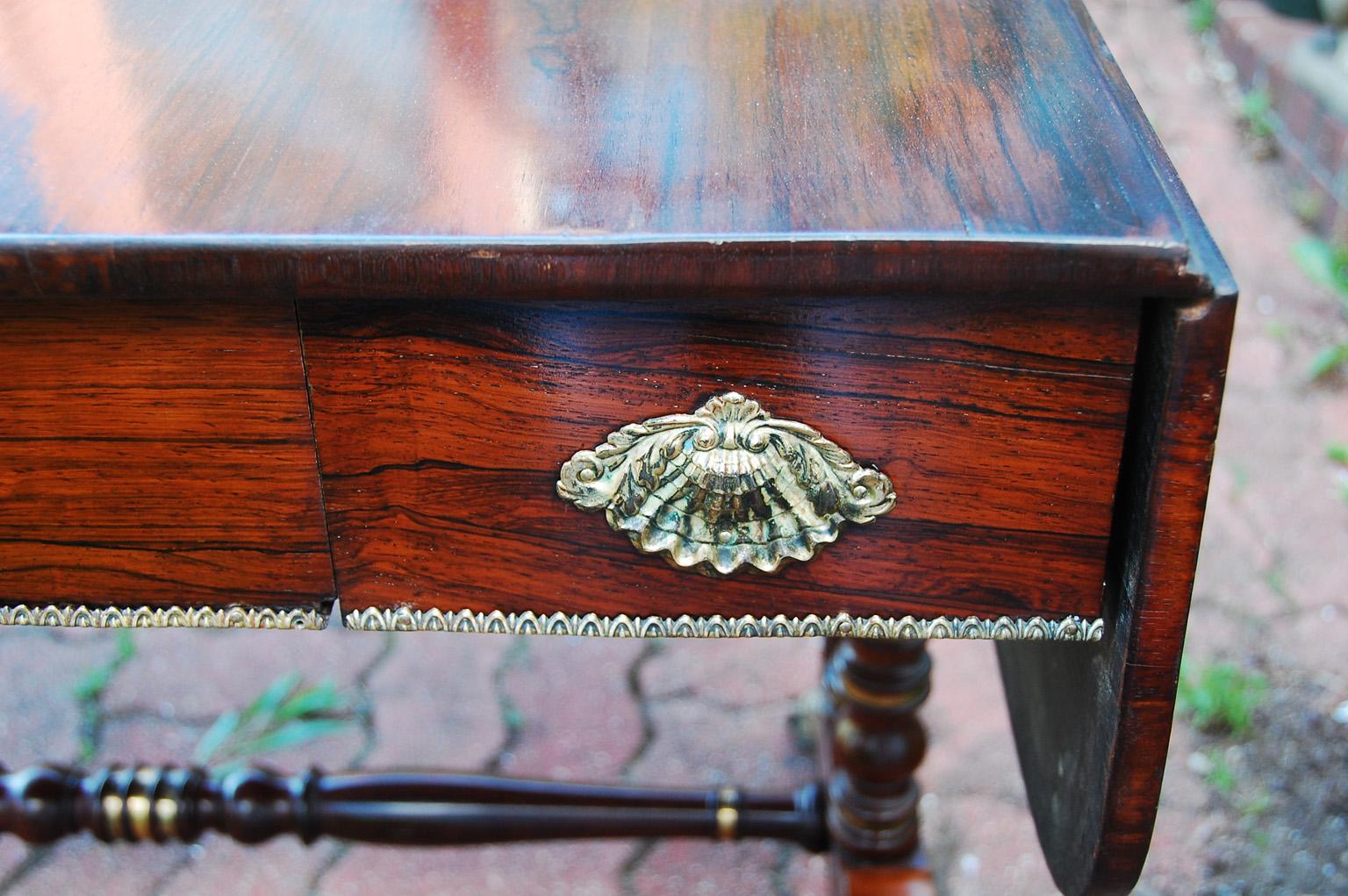 English Mid-19th Century Sofa Table Stamped by  London Maker Edwards and Roberts For Sale 1