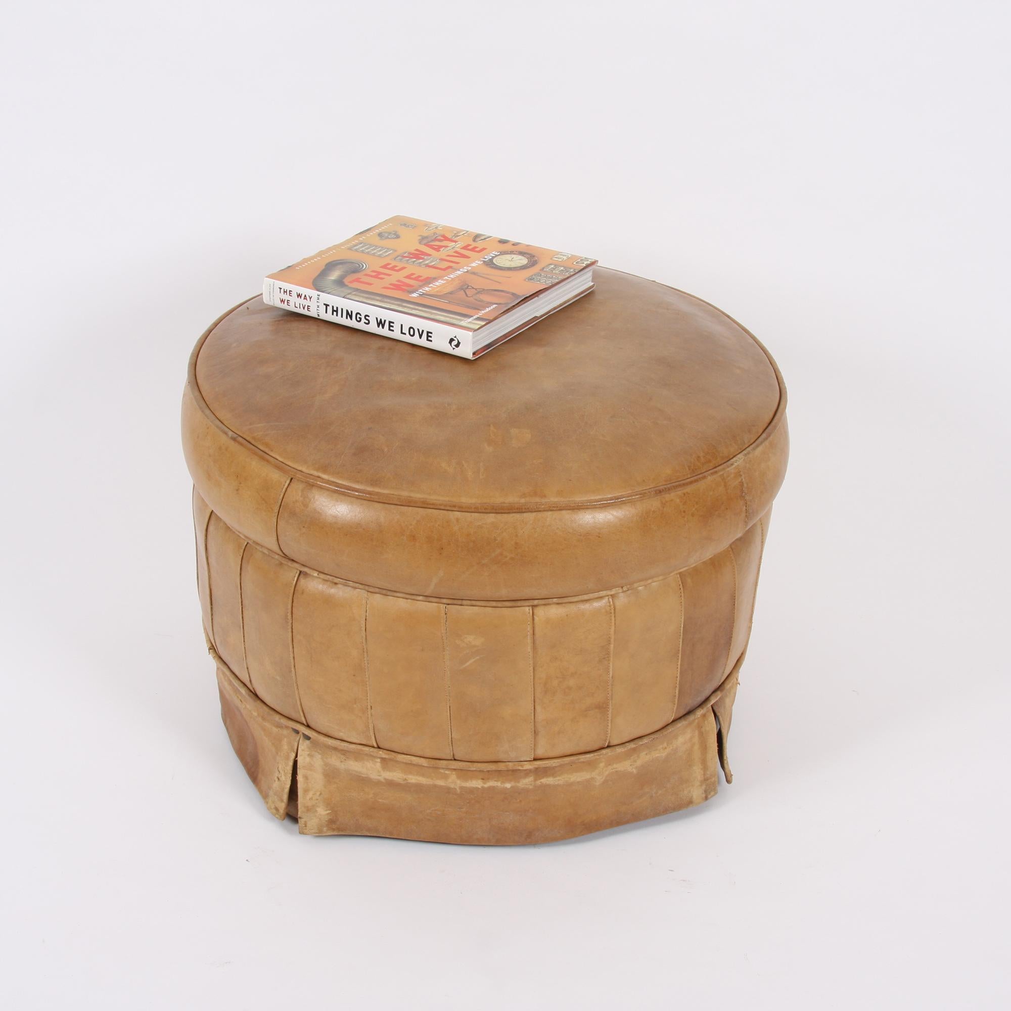 English Mid-20th Century Leather Footstool In Good Condition For Sale In London, GB