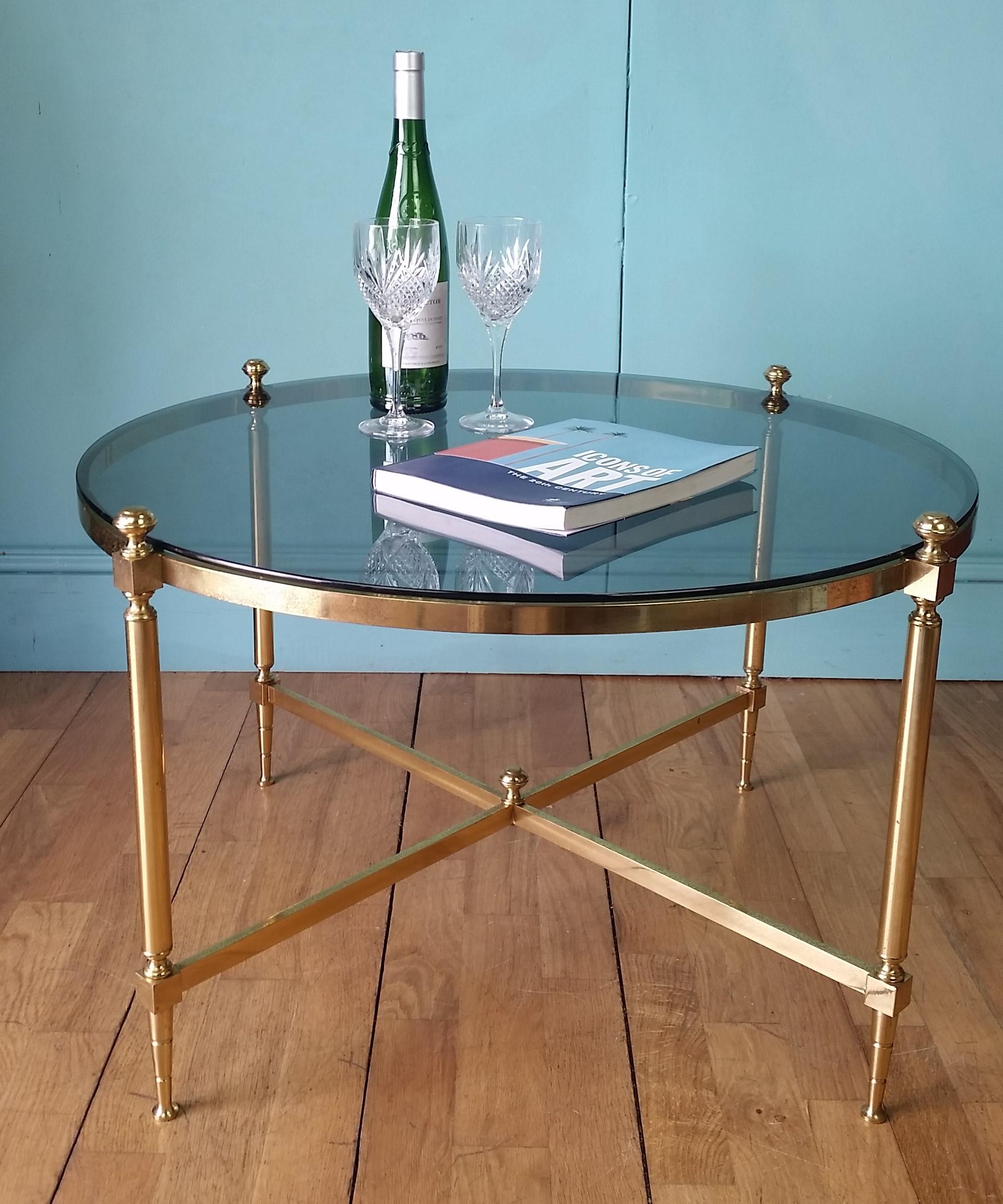 British English mid century brass coffee table For Sale