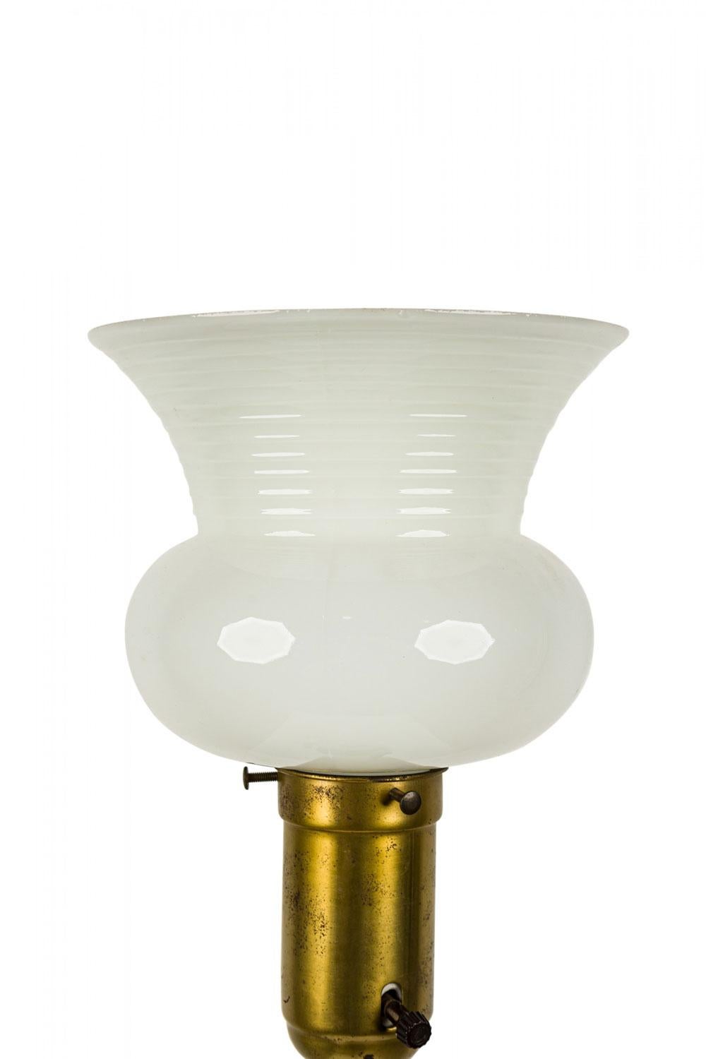 English Mid-Century Ceramic Purple Iris Design Tall Table Lamp im Zustand „Gut“ im Angebot in Queens, NY