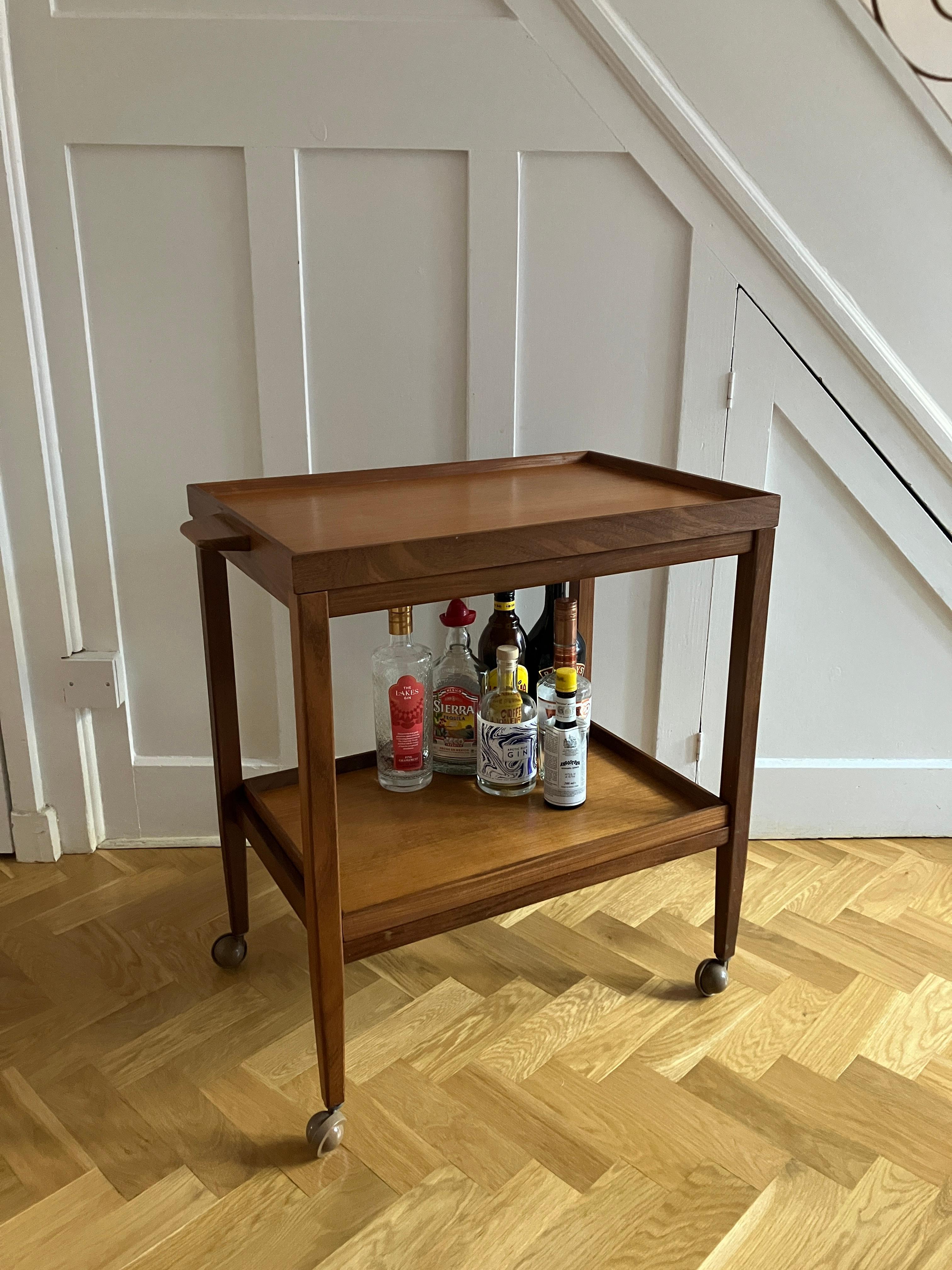 English Mid-Century Drinks Trolley in Teak For Sale 2