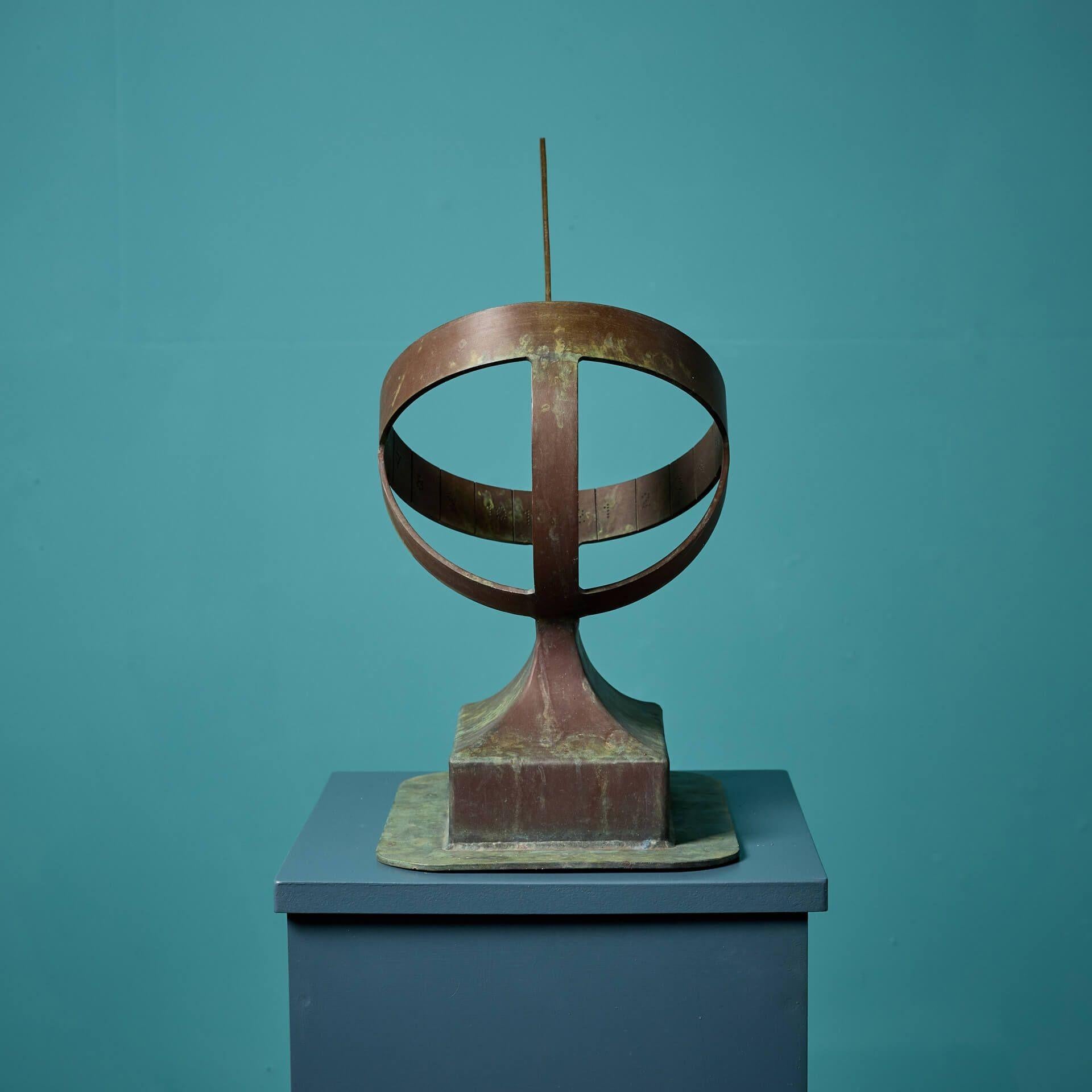 20ième siècle Sundial anglais en bronze du milieu du siècle dernier en vente
