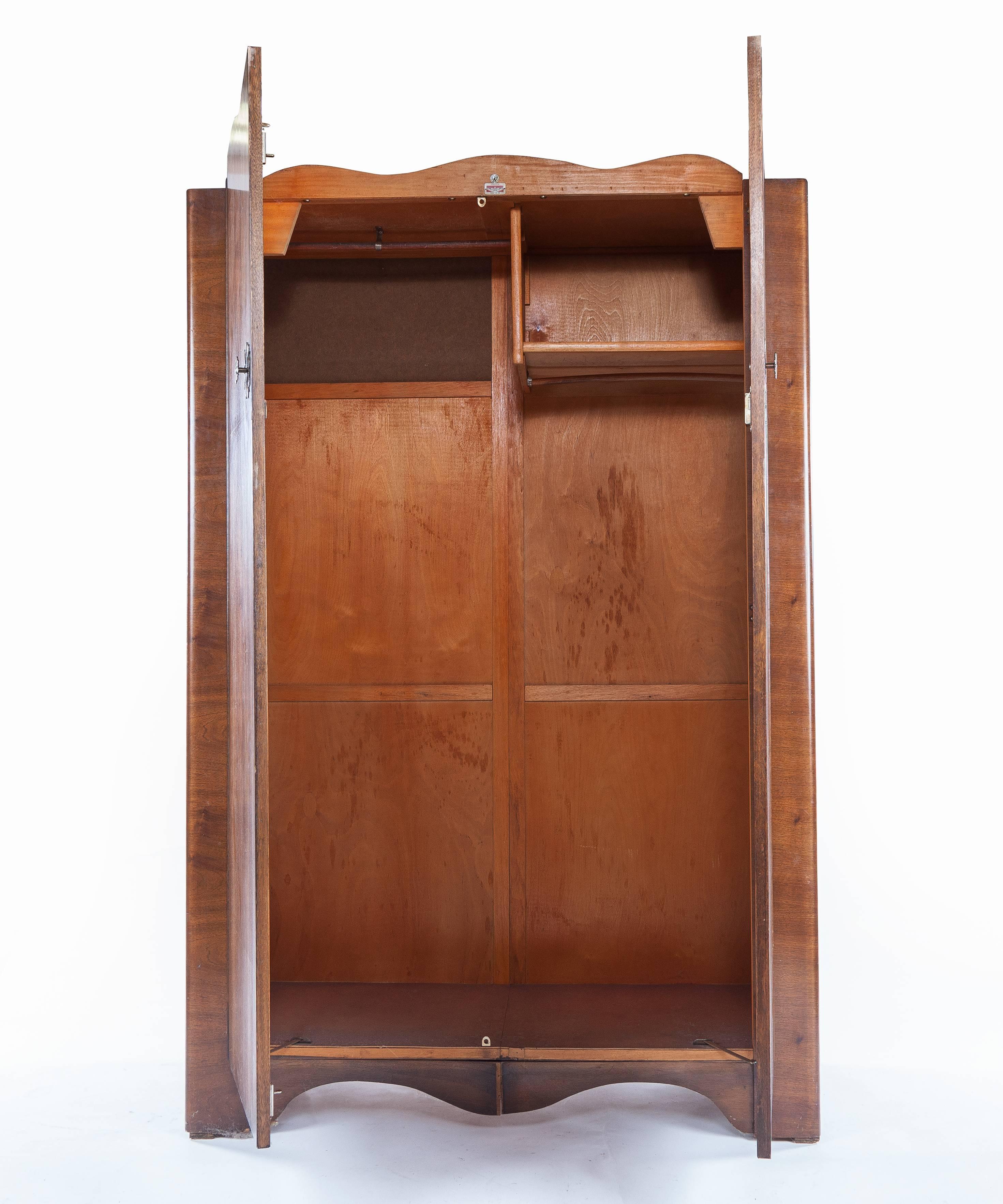 English Mid-Century Modern Deco Armoire Wardrobe Cabinet with Bookmatch Veneer In Good Condition In Wilmington, DE