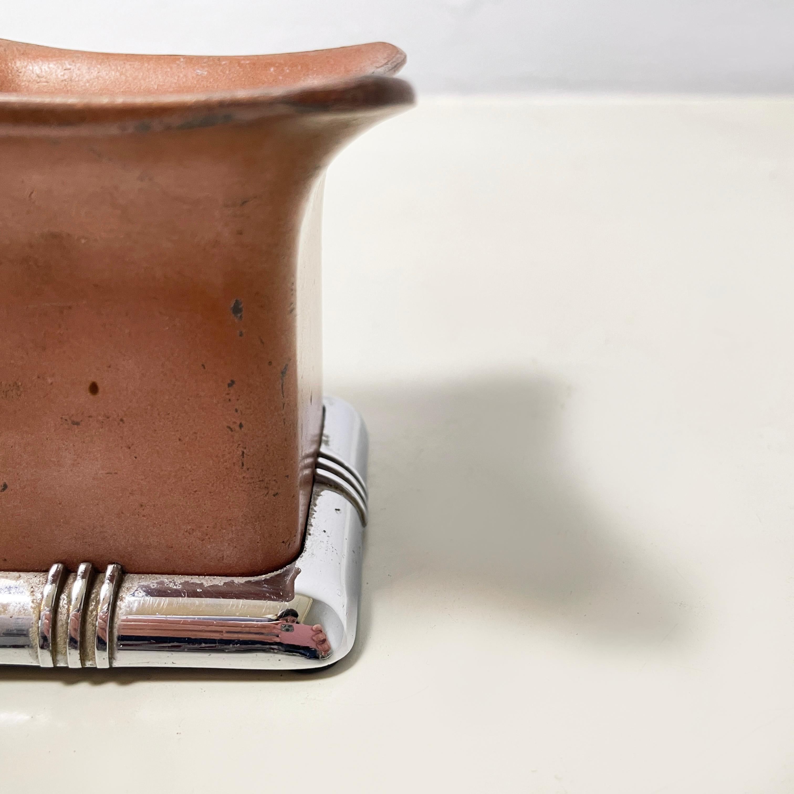 Milieu du XXe siècle Cendrier de table anglais moderne du milieu du siècle dernier en métal rouge de Ronson, années 1930 en vente
