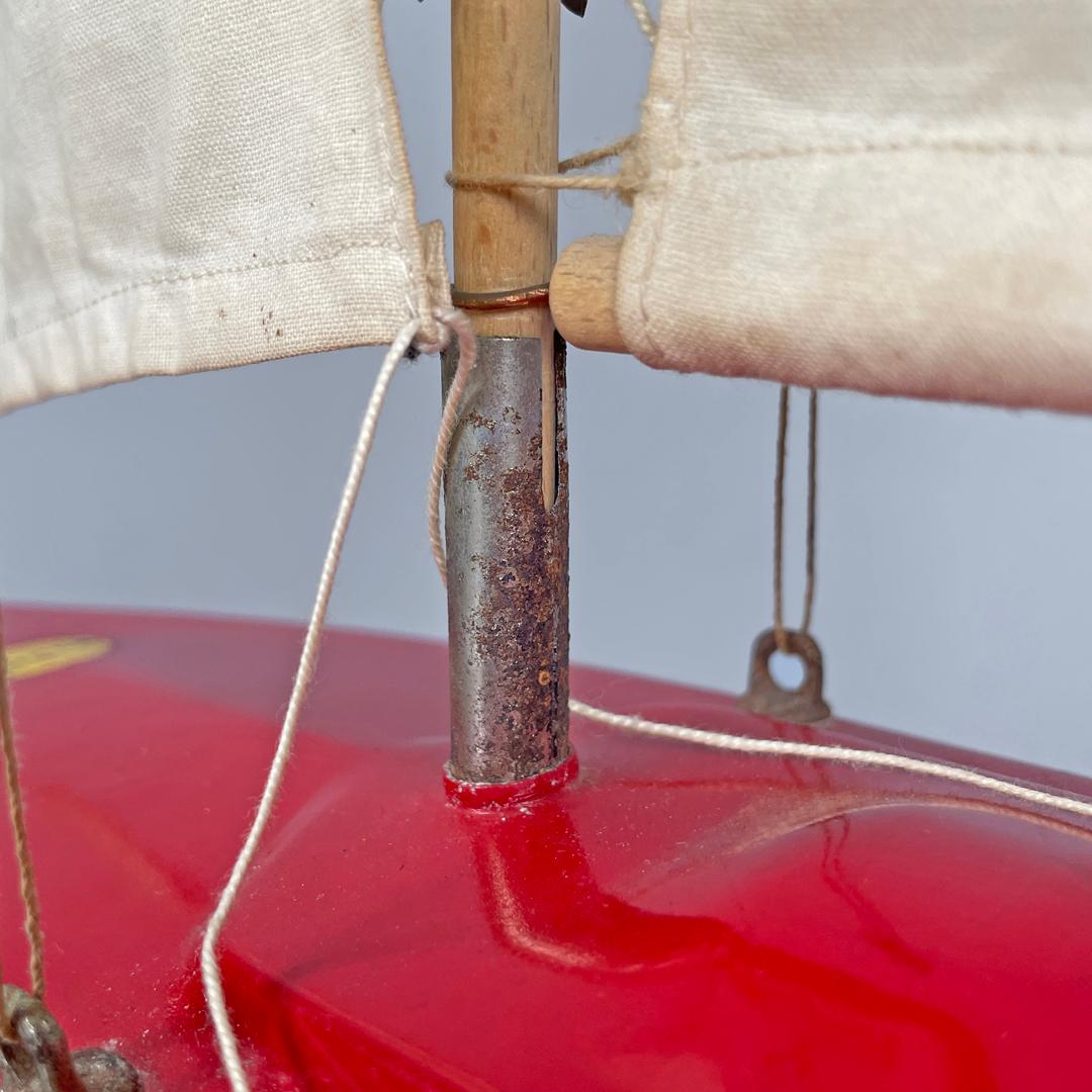 English mid-century modern red sailing boat model by Star Yacht Birkenhead 1960s For Sale 6