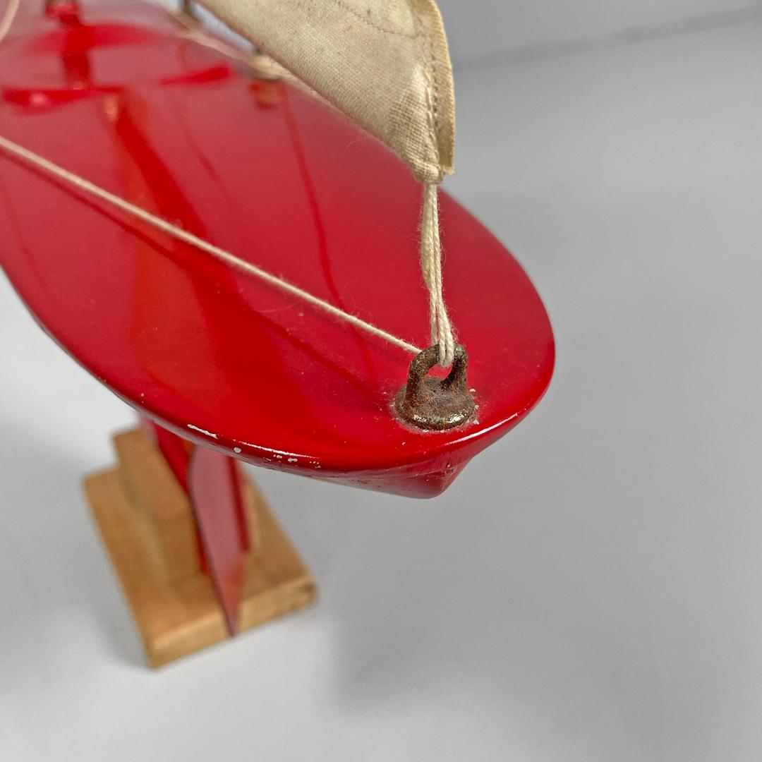 English mid-century modern red sailing boat model by Star Yacht Birkenhead 1960s For Sale 10