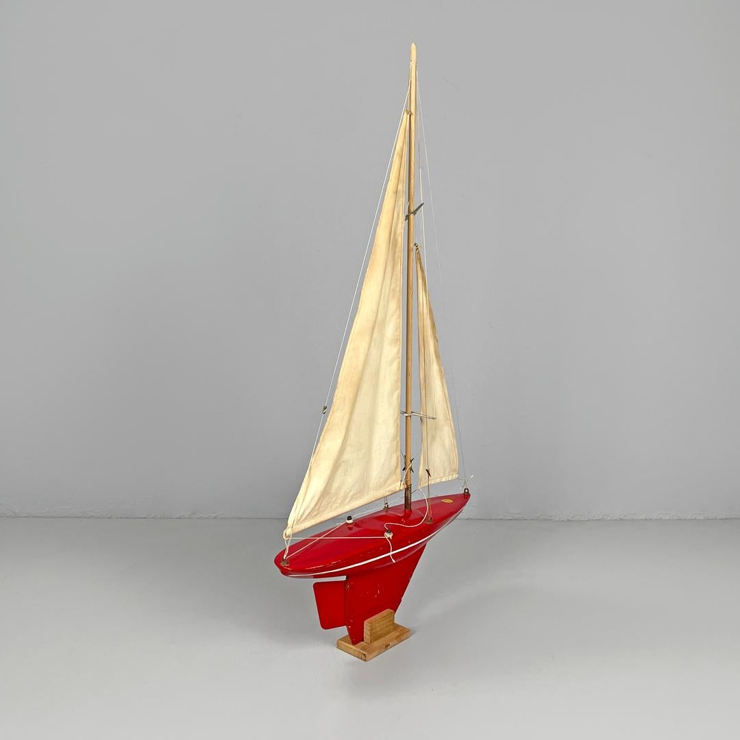 English mid-century modern red sailing boat model by Star Yacht Birkenhead 1960s For Sale 1