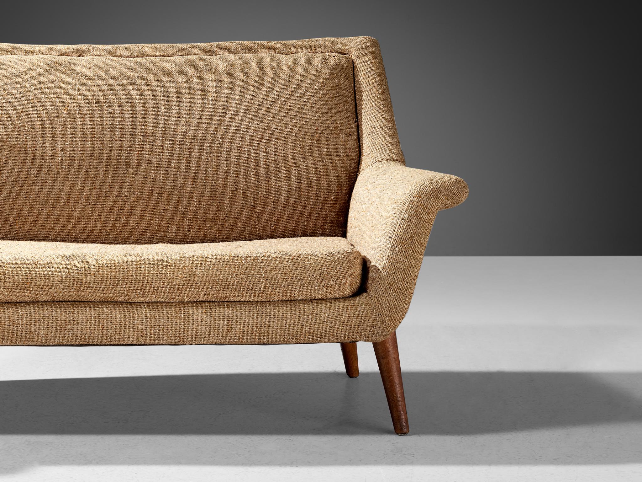 English Mid-Century Modern Sofa in Beige Wool and Teak  For Sale 1