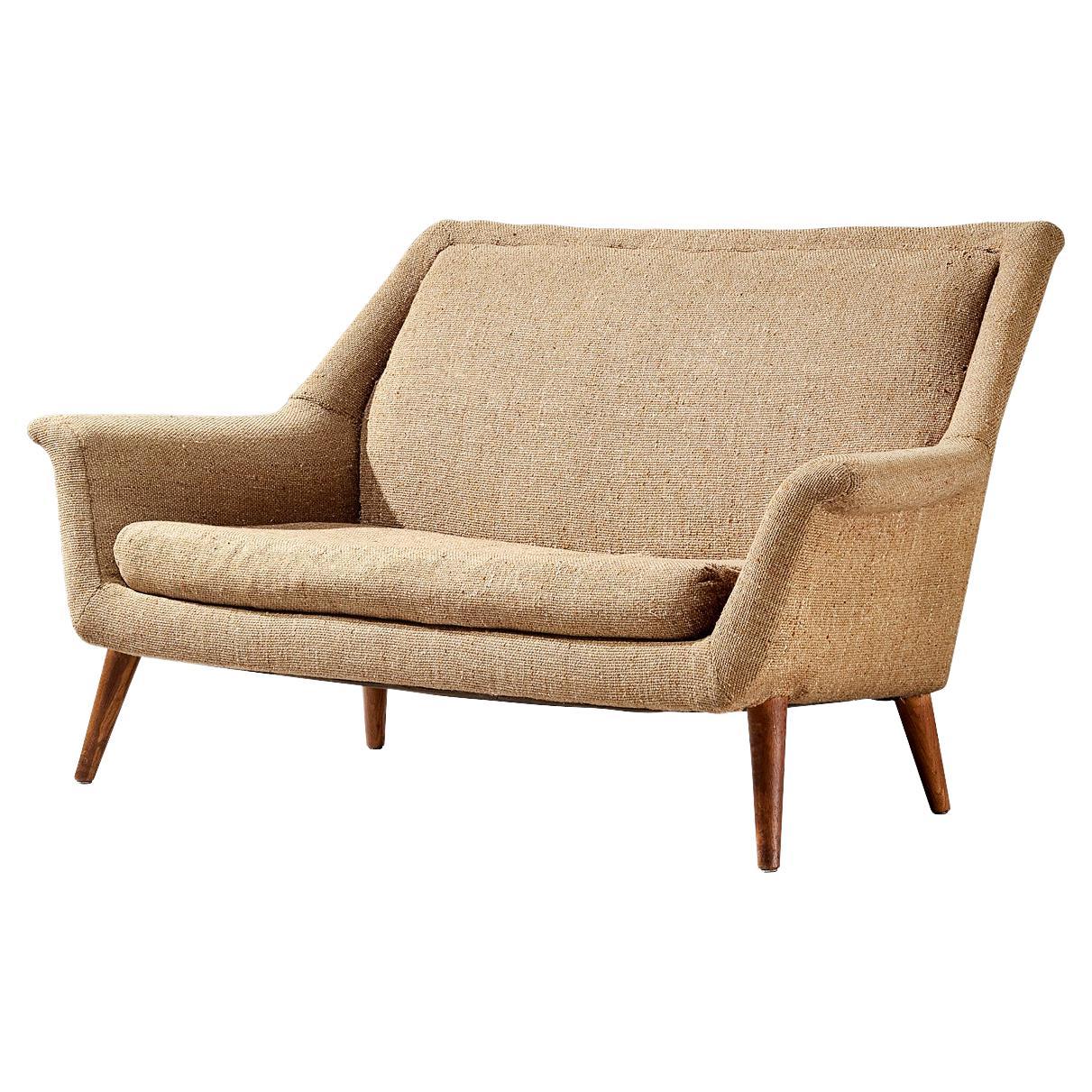 English Mid-Century Modern Sofa in Beige Wool and Teak  For Sale