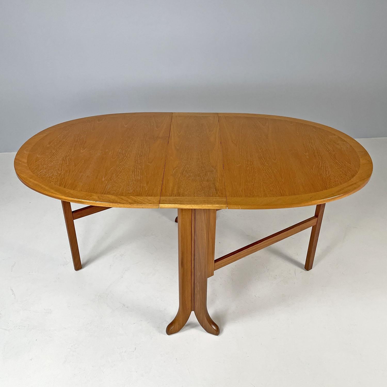 English mid-century modern wooden dining table with flap doors, 1960s In Good Condition For Sale In MIlano, IT