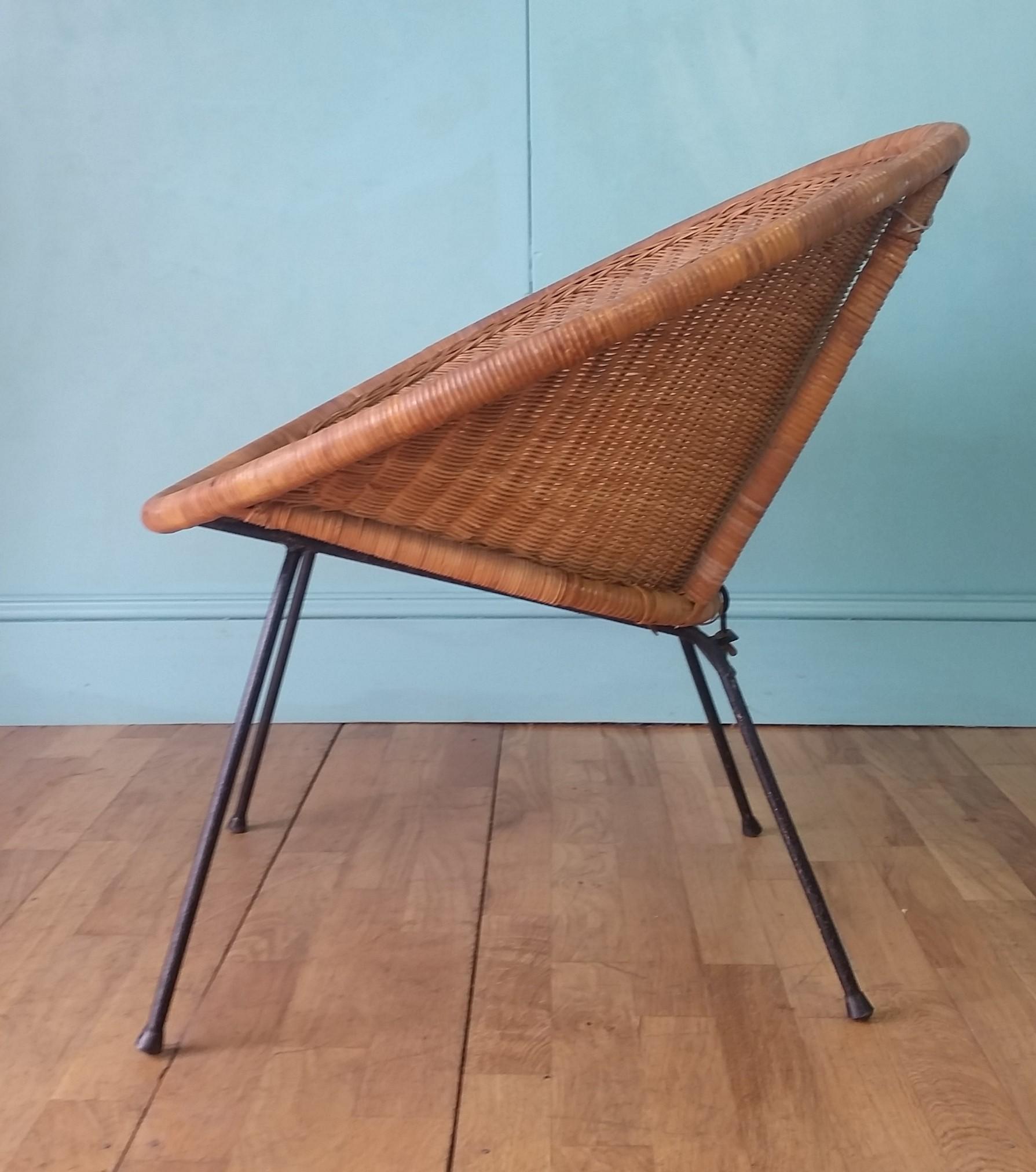 British English Mid-Century Rattan Chair For Sale