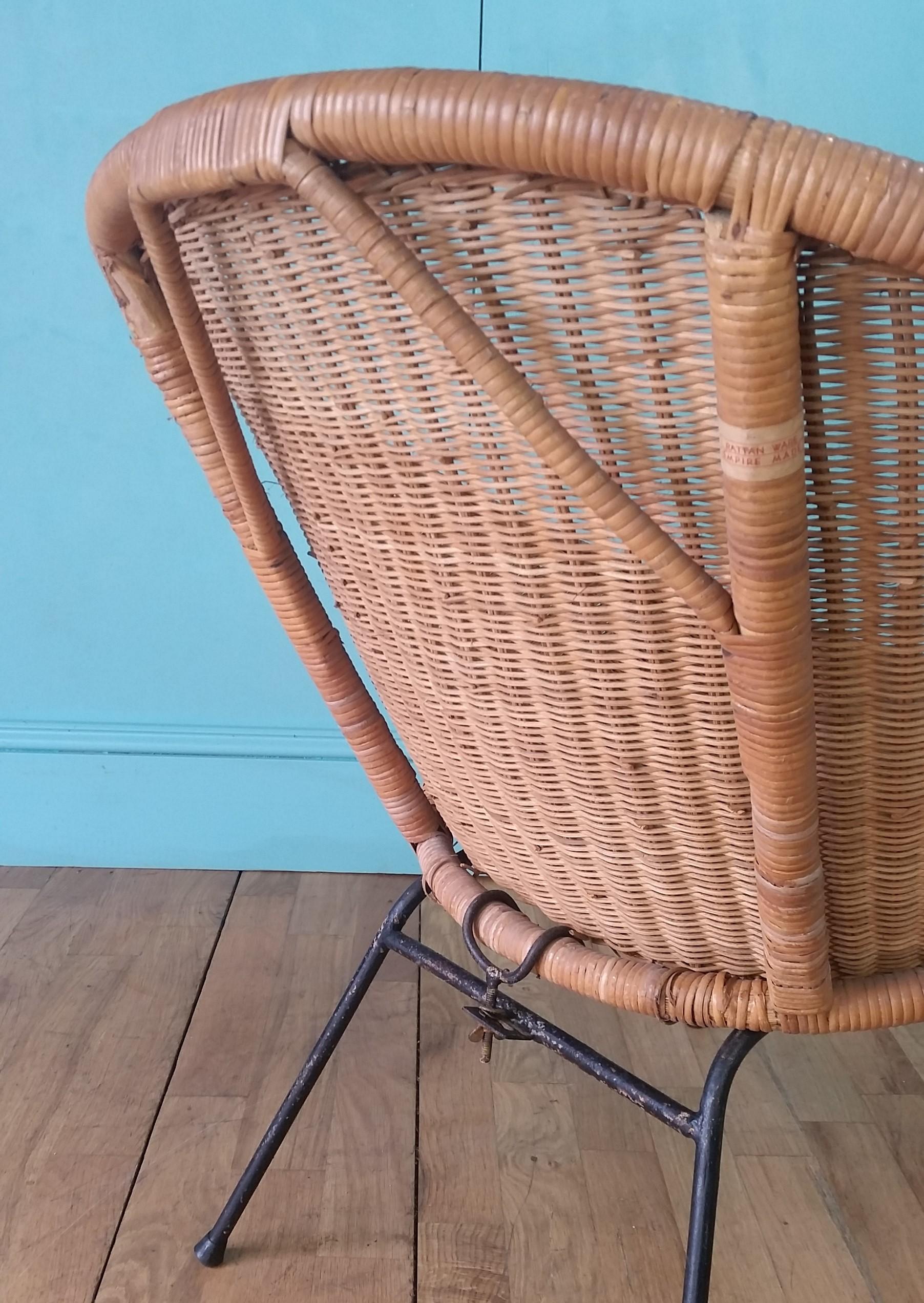 English Mid-Century Rattan Chair For Sale 1