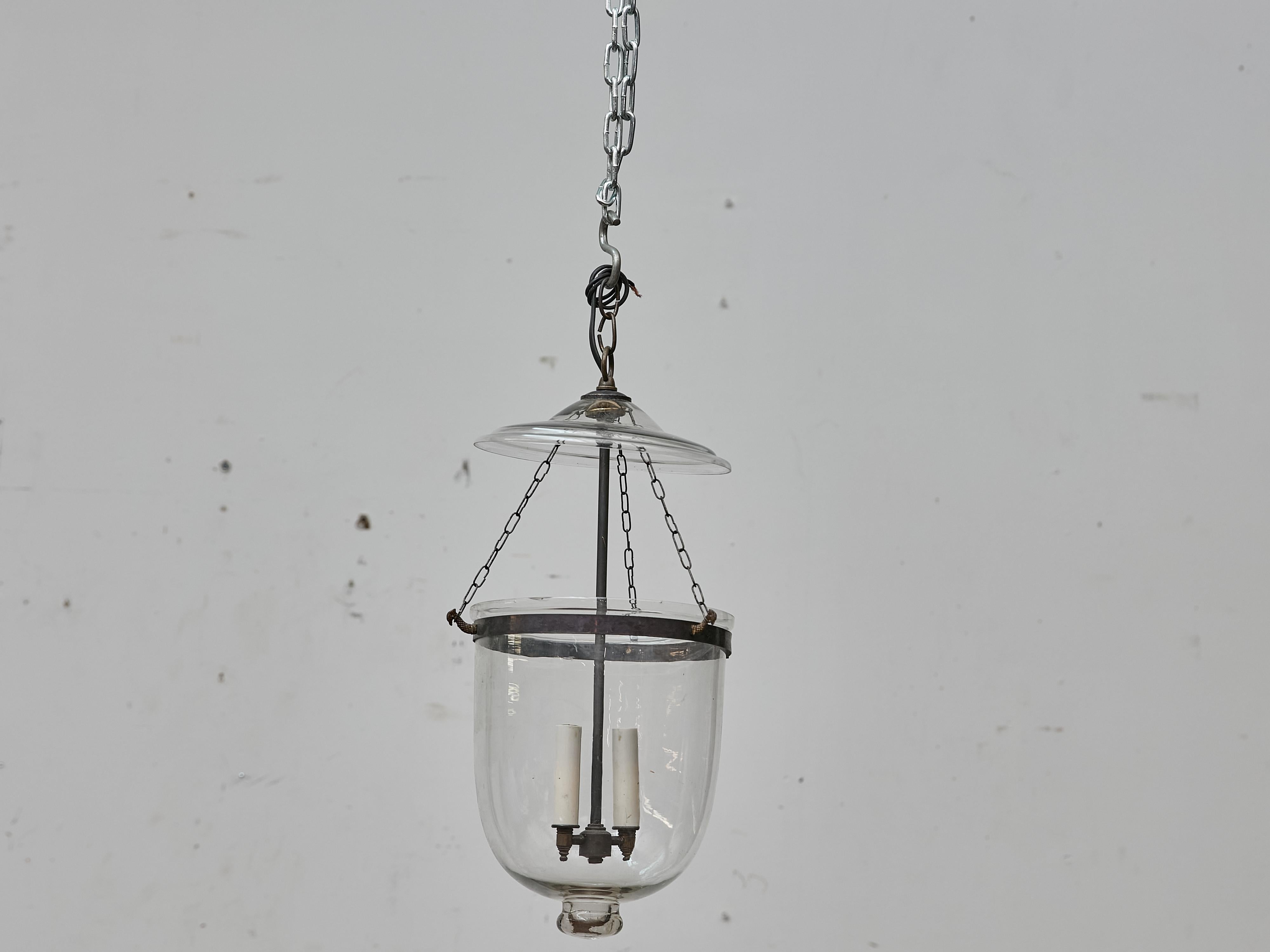 Farol Inglés de Medio Siglo con Dos Luces en Vidrio Soplado a Mano Moderno de mediados de siglo en venta