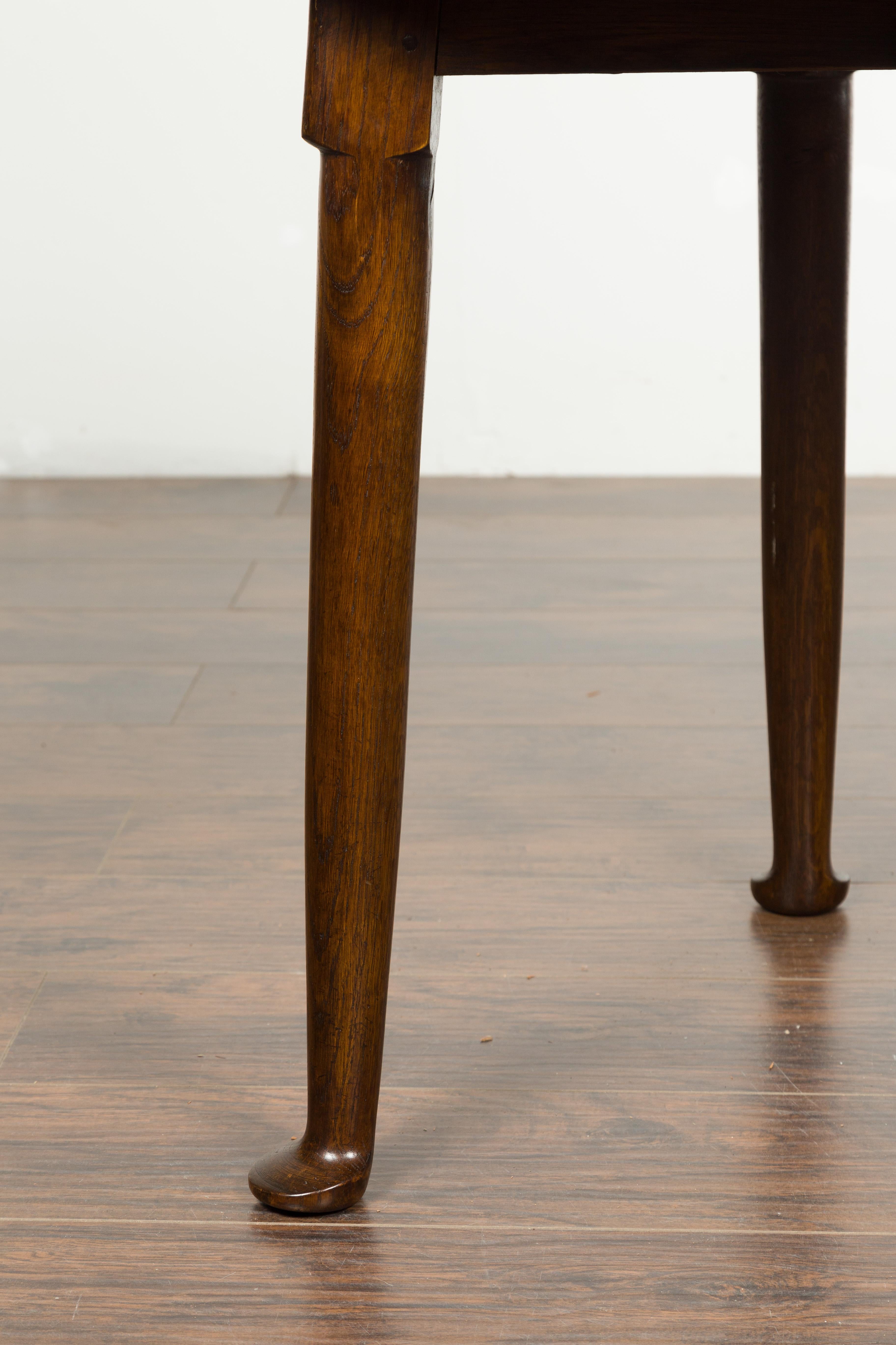 English Midcentury Oak Side Table with Round Top, Cylindrical Legs and Pad Feet 4