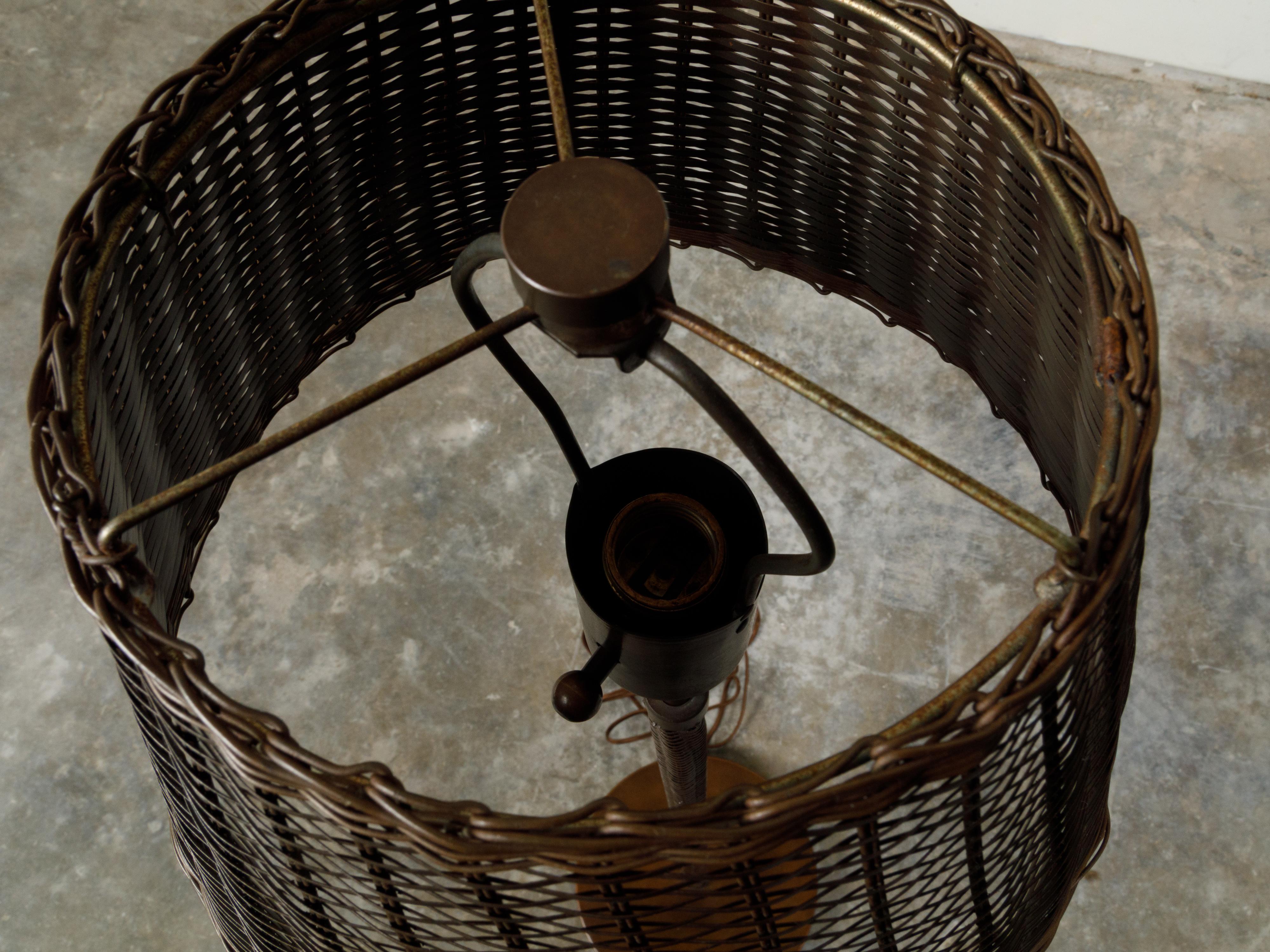 English Midcentury Woven Basket Single Light Floor Lamp on Circular Base For Sale 2