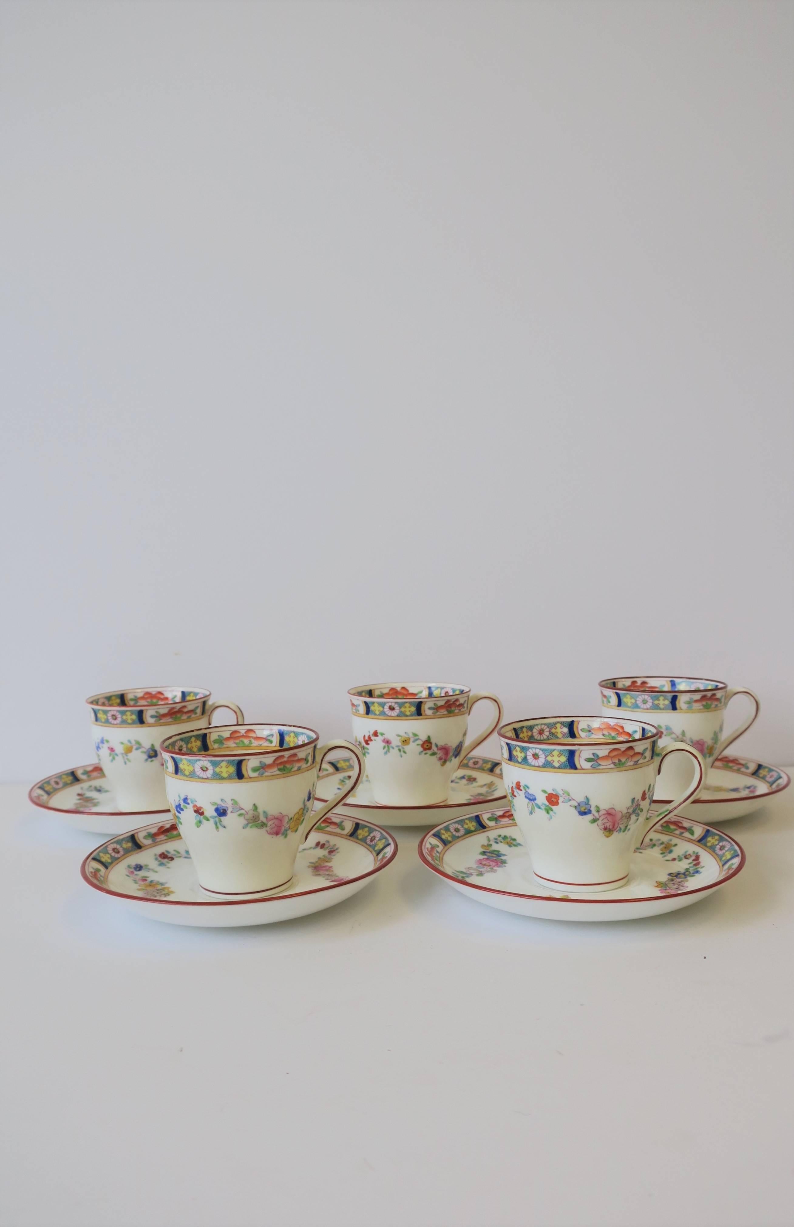 English Minton Porcelain Espresso Coffee Demitasse Set In Good Condition In New York, NY
