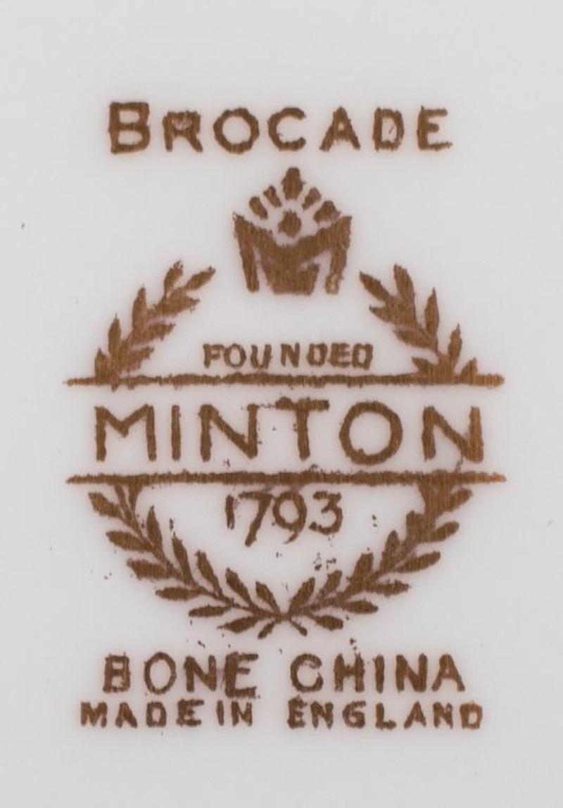 Servizio da tavola in porcellana inglese Minton / Dodici persone in vendita 4