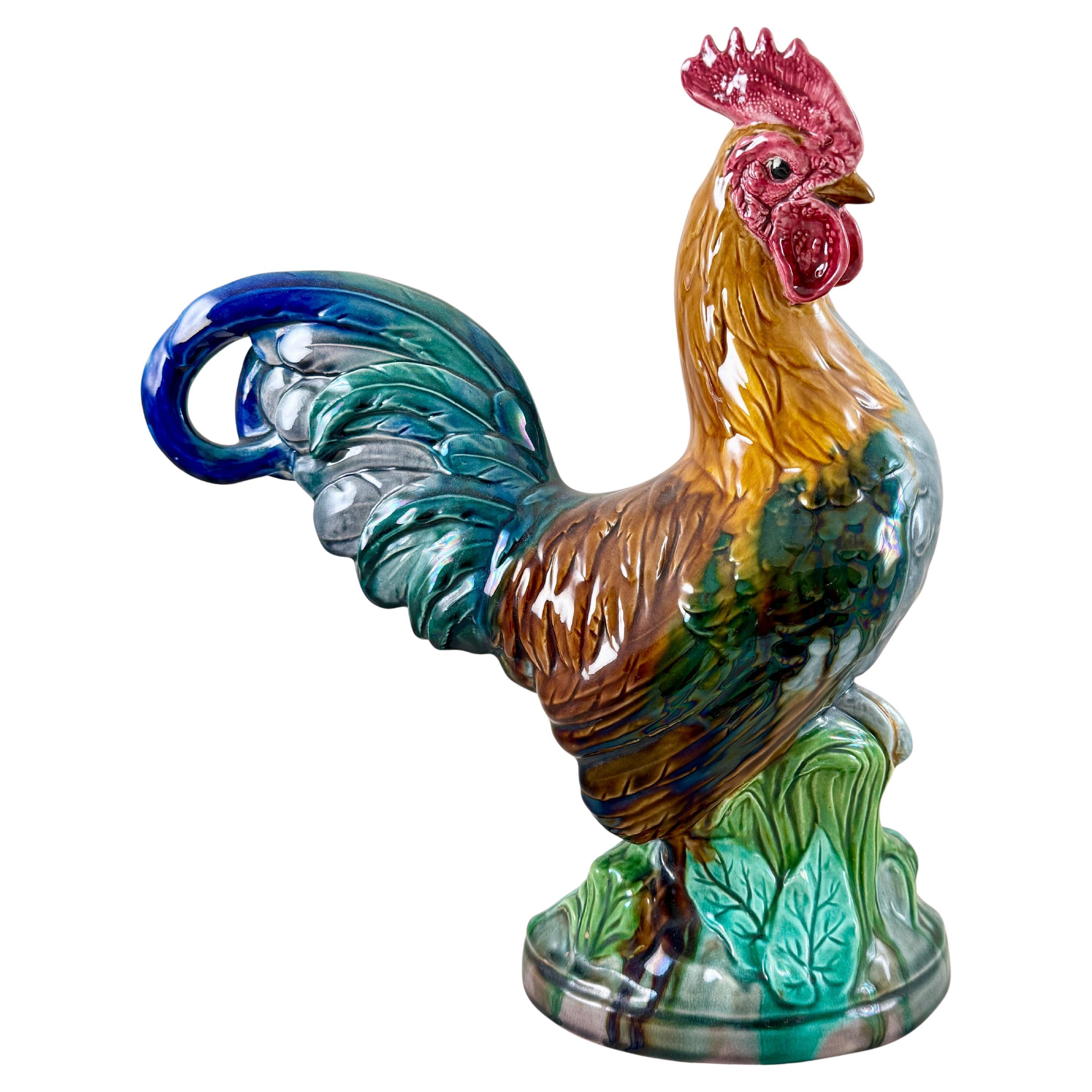 Figure de coq anglais Mintons 1910 du mouvement esthétique en majolique émaillée John Henk