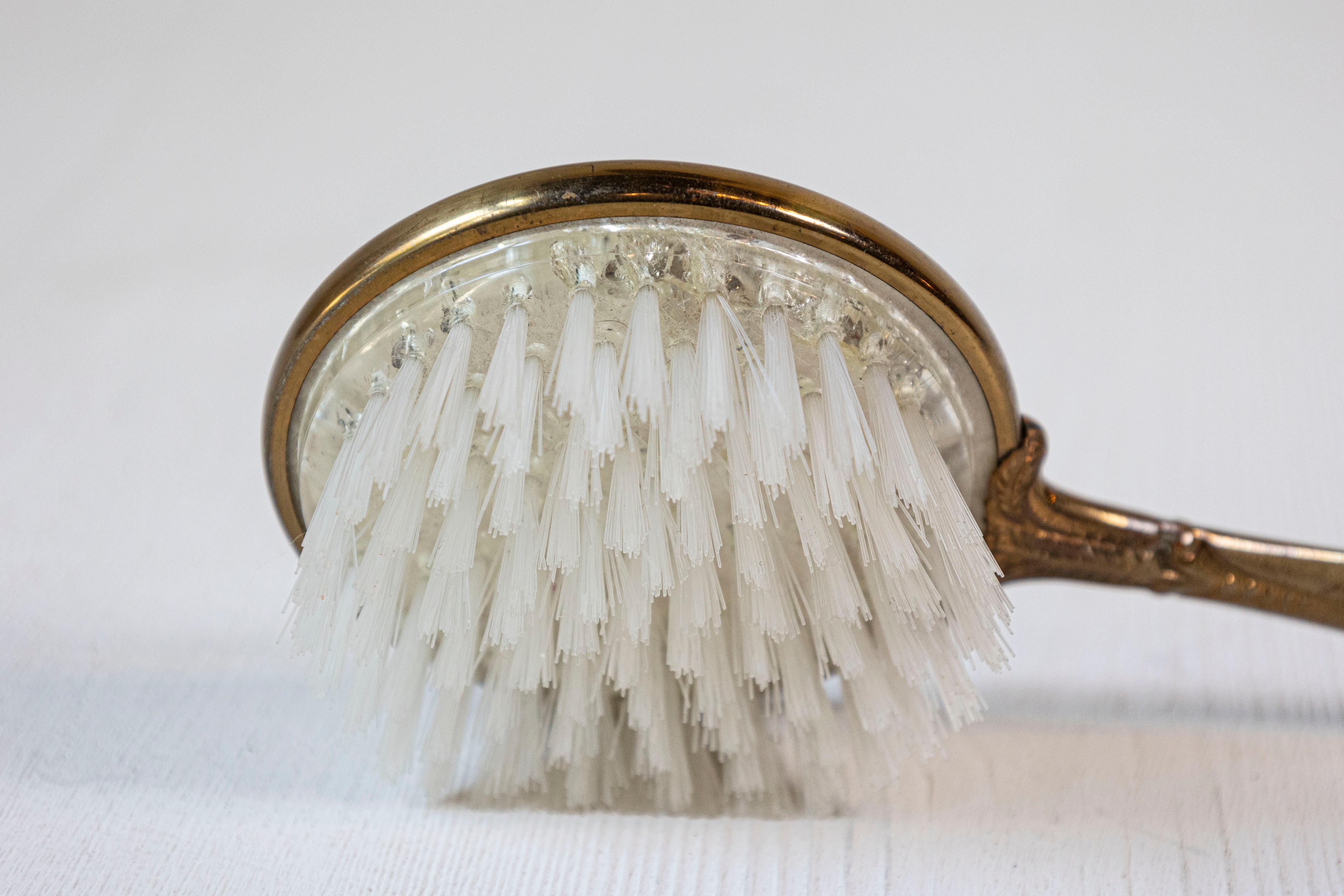 English Mirrored Hair Brush with Brass Finish, Filigree Décor and Medallion For Sale 4
