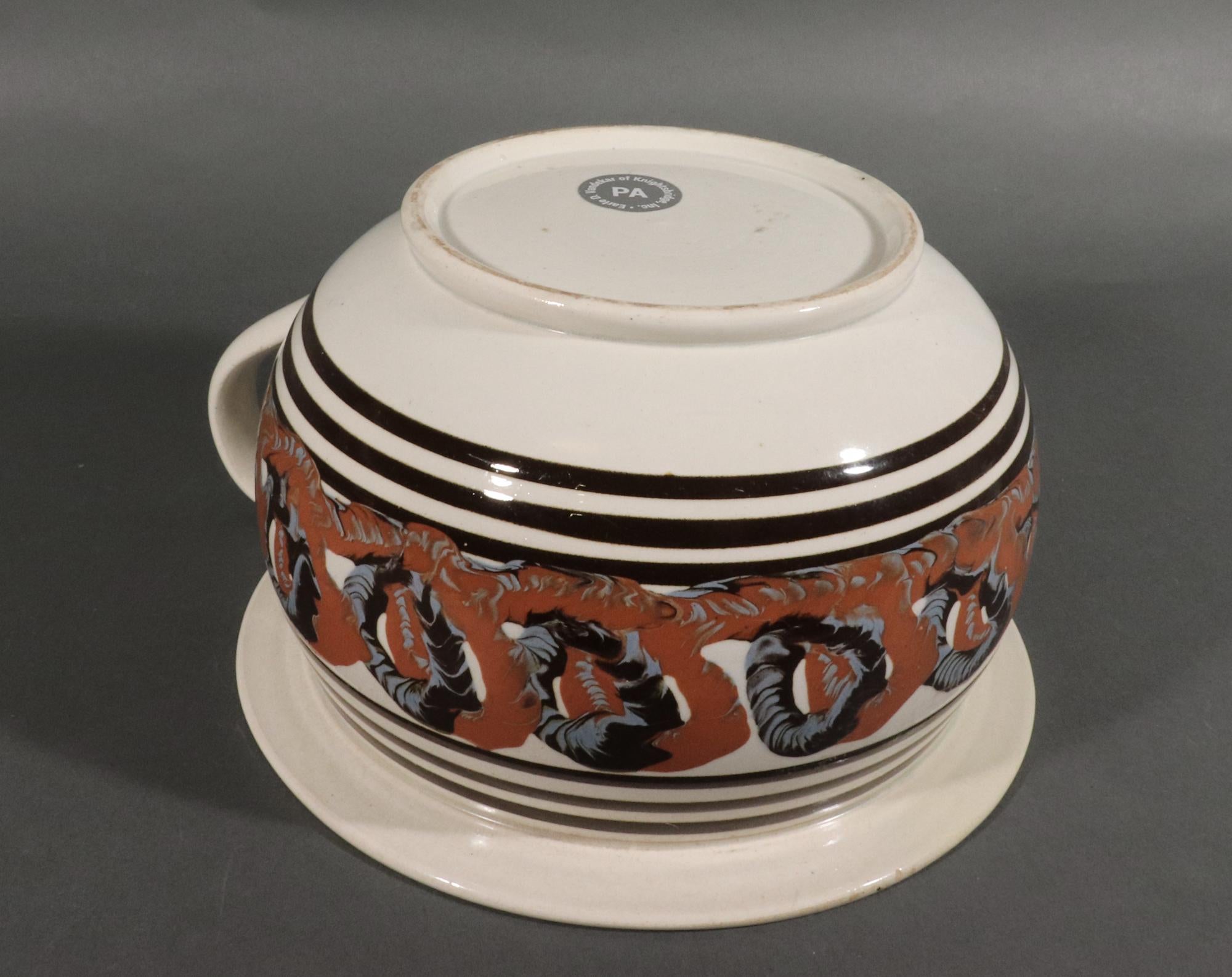 Pearlware English Mocha Chamber Pot with Earthworm Design