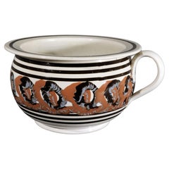 English Mocha Chamber Pot with Earthworm Design