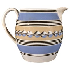 Englischer blau-gelber Slip-Keramik-Slip-Krug mit Katzenaugen-Dekor aus Mocha-Keramik