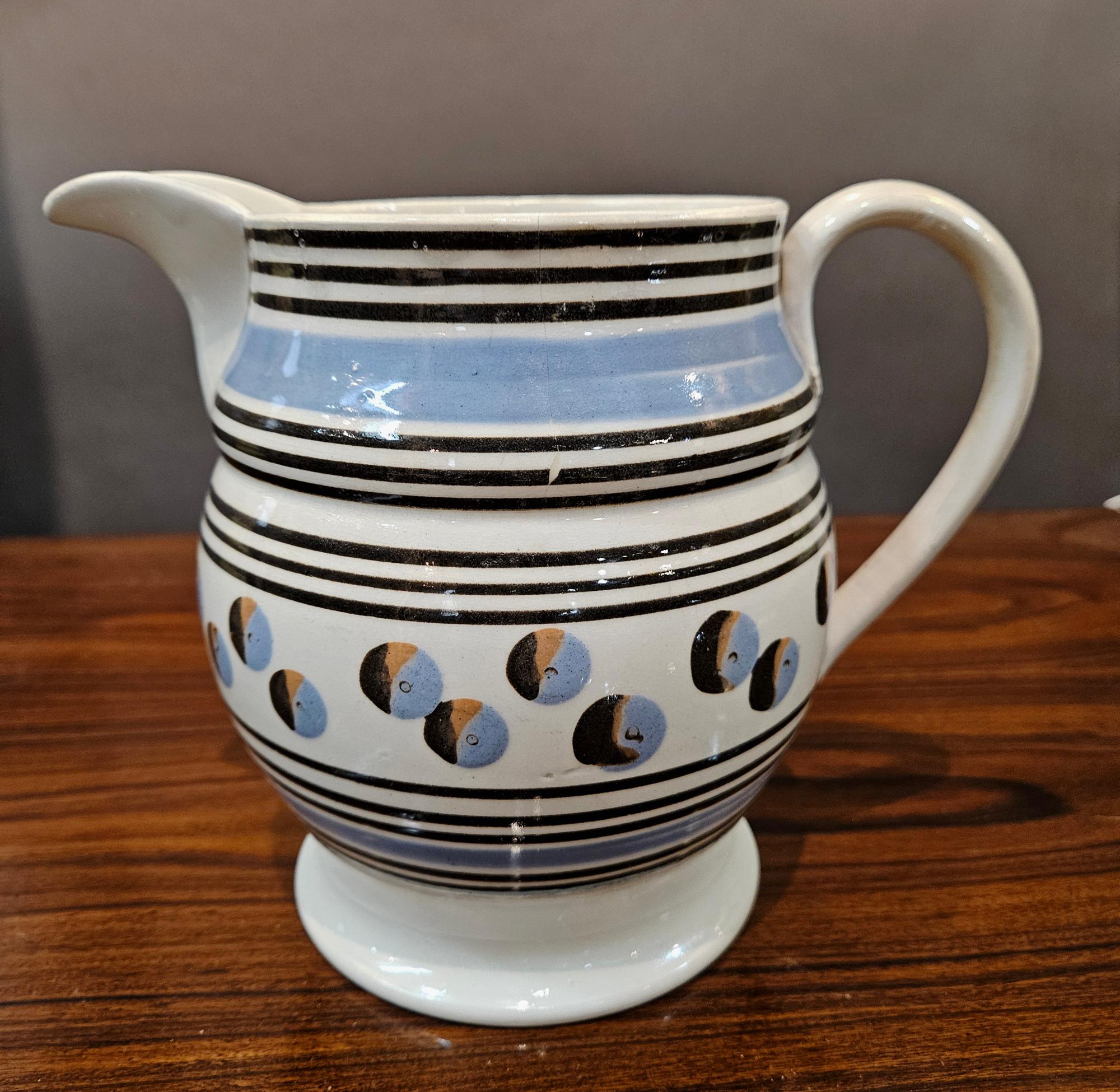 Englischer Mocha-Keramik-Perlengeschirr-Krug mit Katzenauge-Design im Zustand „Gut“ im Angebot in Downingtown, PA