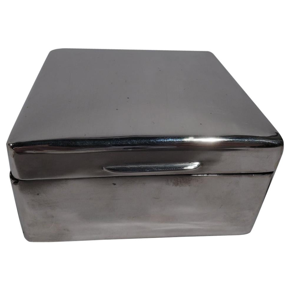 English Modern Small Square Sterling Silver Box For Sale at 1stDibs