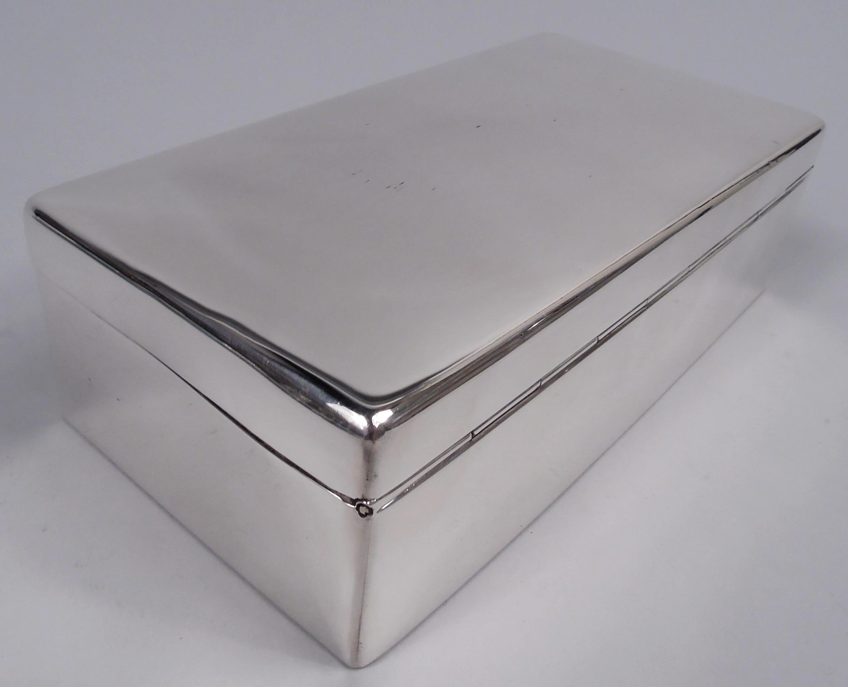 English Modern Sterling Silver Box, 1938 For Sale 1